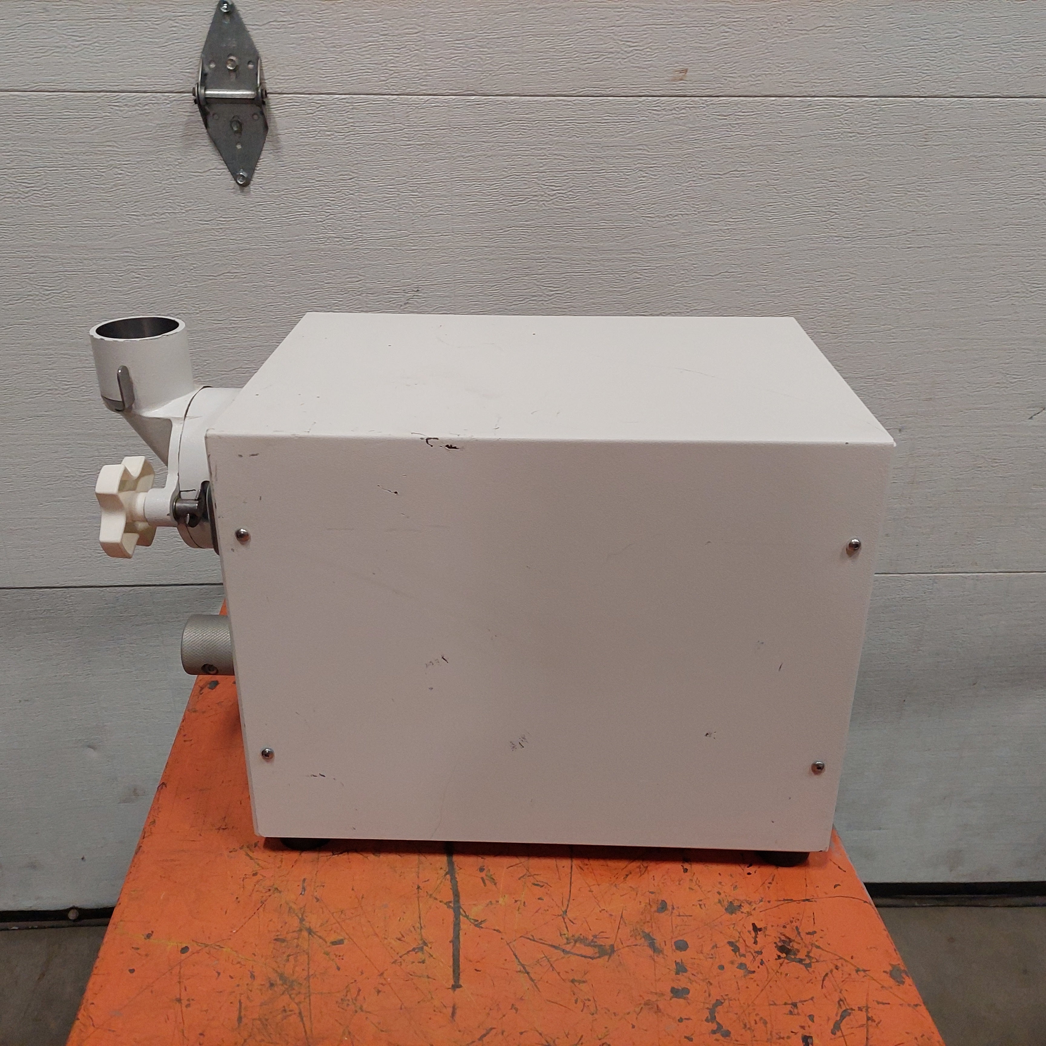 Perten Type 3310 Laboratory Grain Mill 120V Used