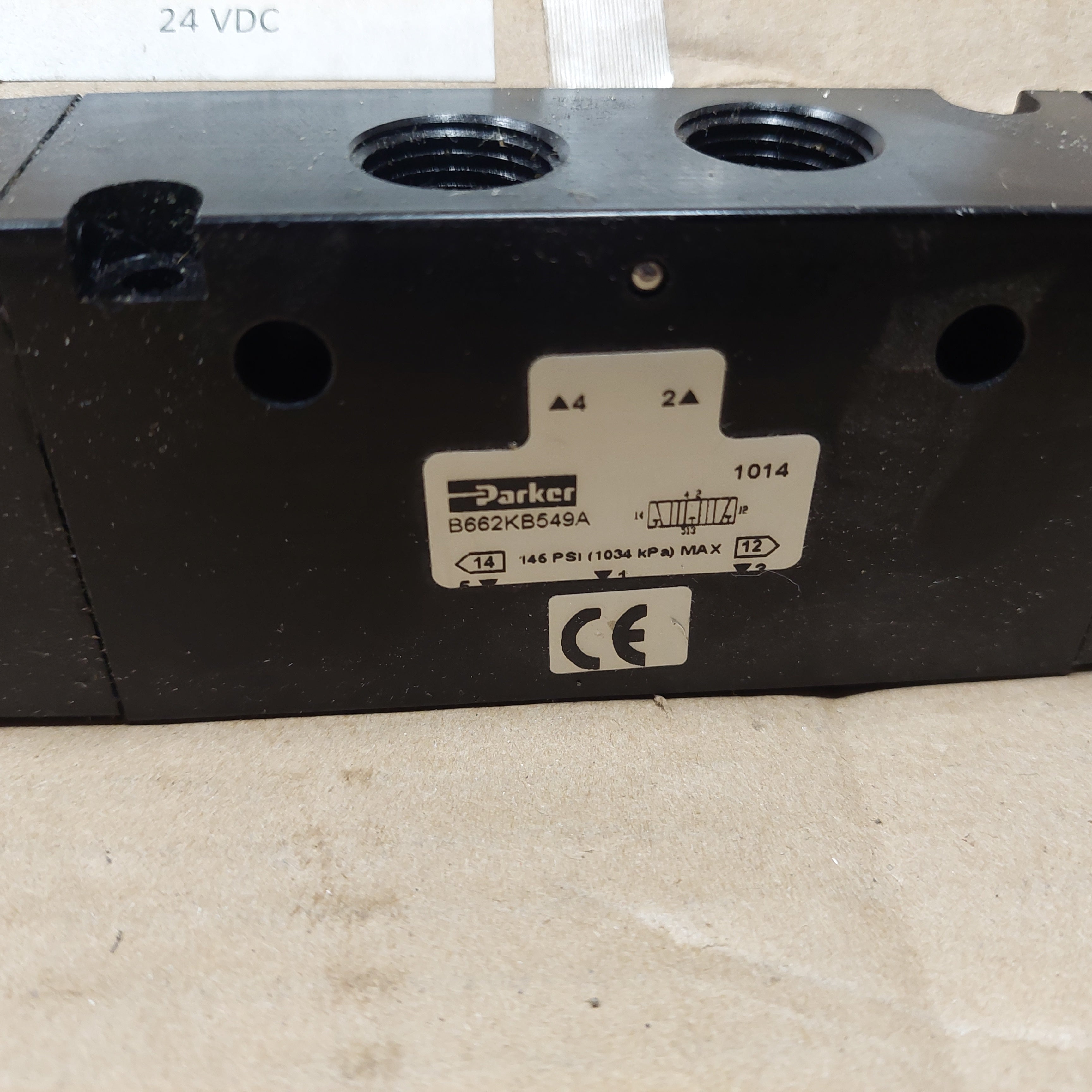 Parker B552BB549C Double Solenoid 4-way 2-position Valve New