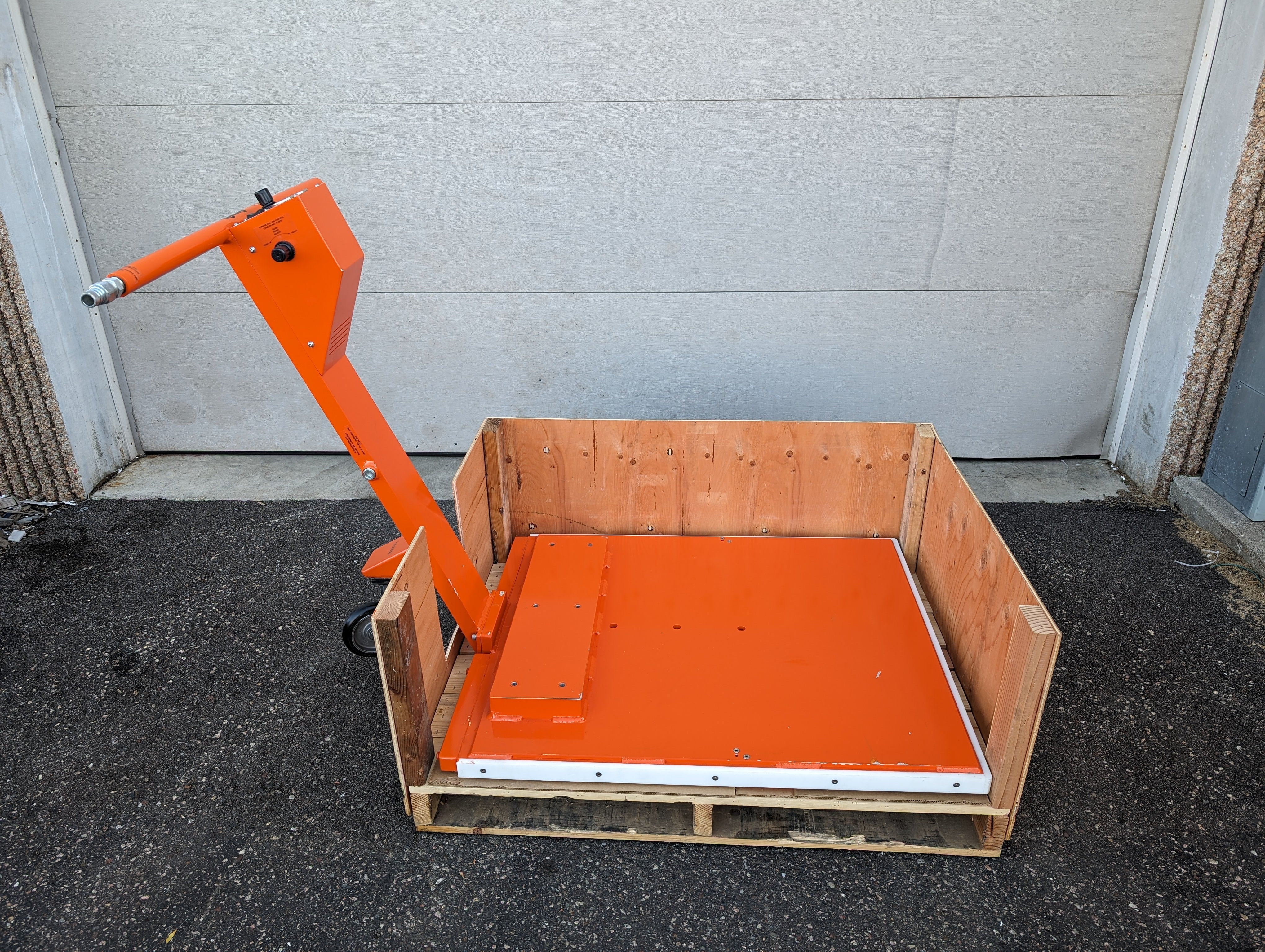 AeroGo 8,000lb Aero-Pallet System 35" x 40" Used Very Little