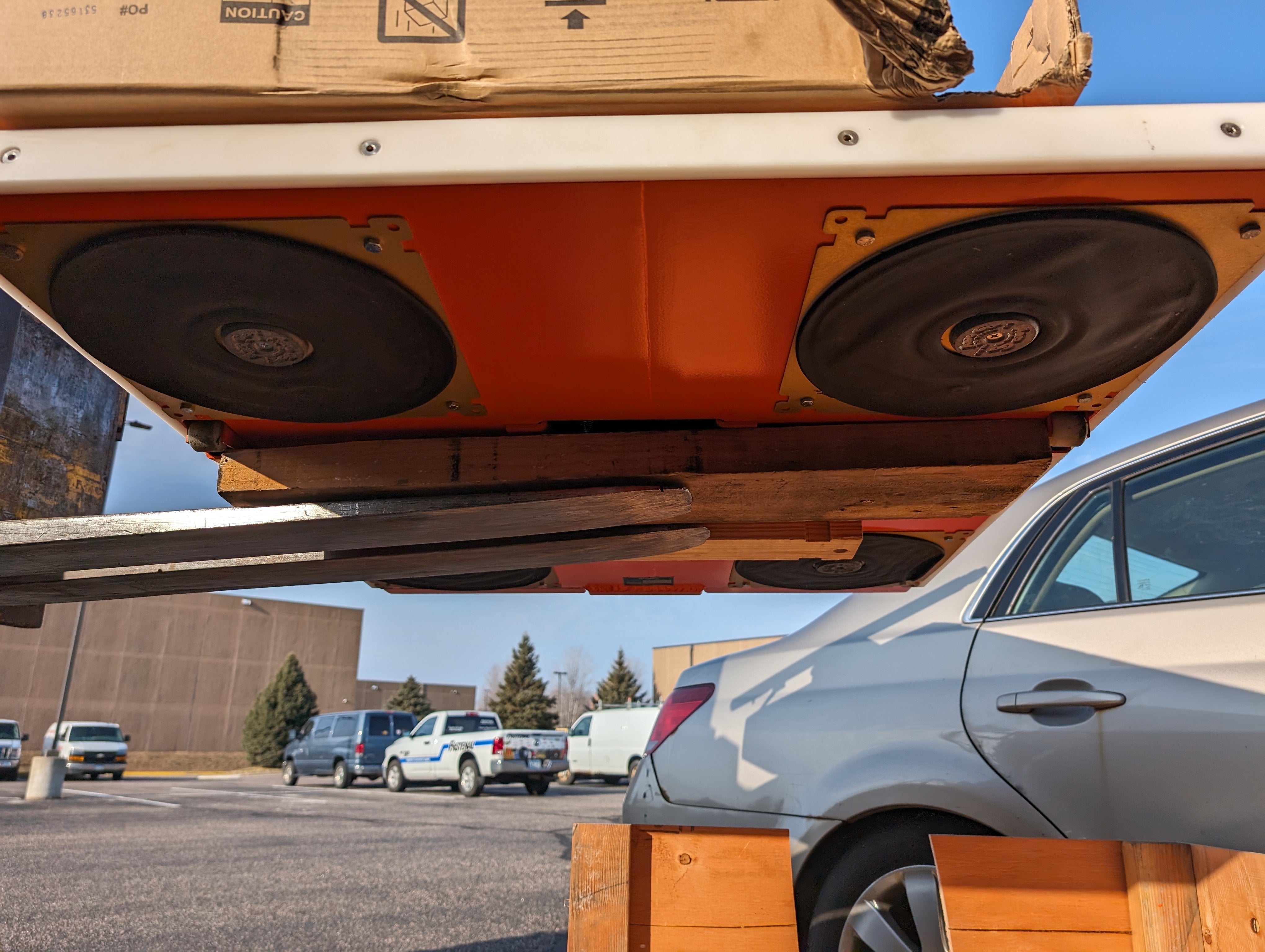 AeroGo 8,000lb Aero-Pallet System 35" x 40" Used Very Little