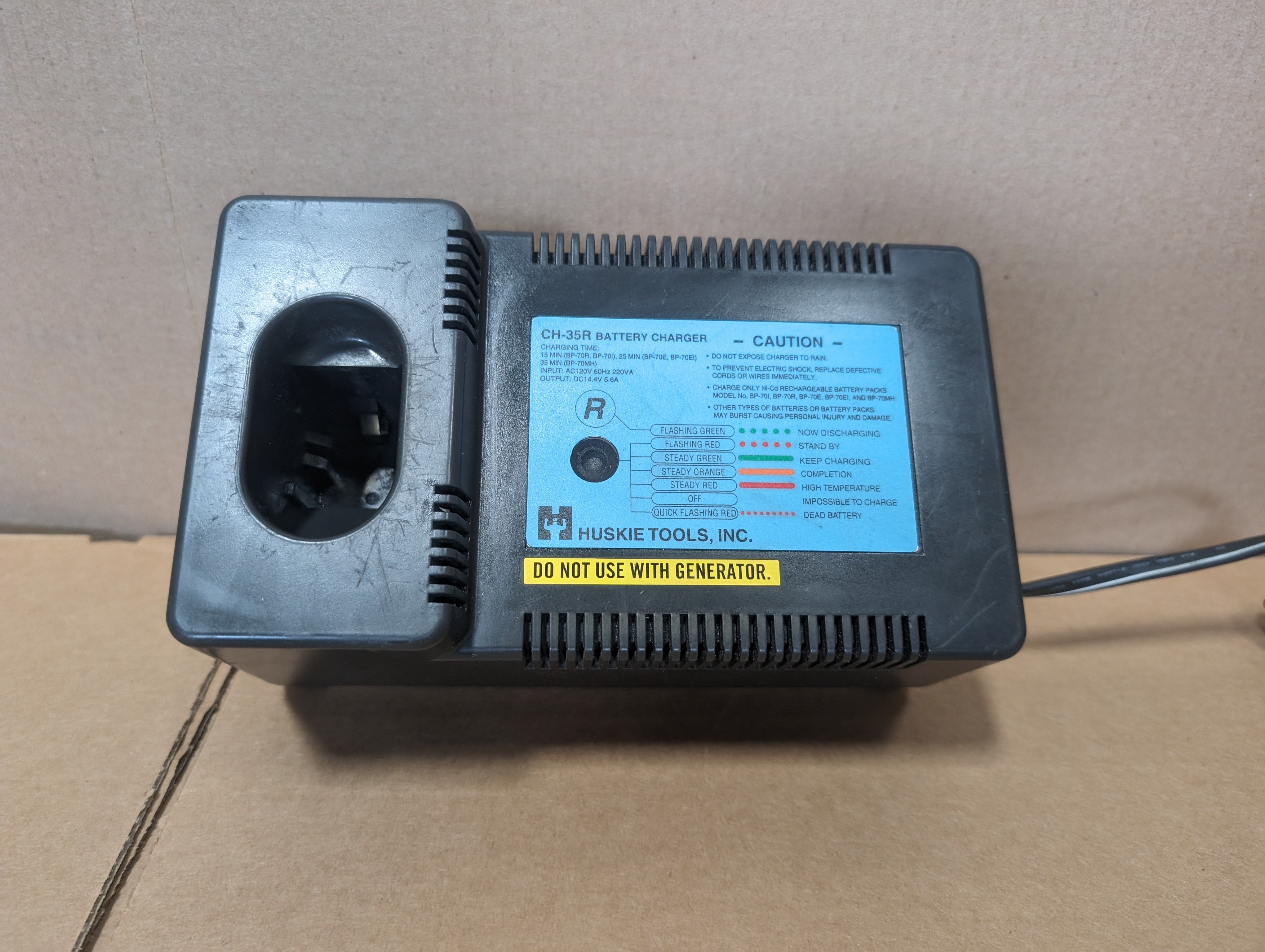 Huskie Tools CH-35R Battery Charger Used