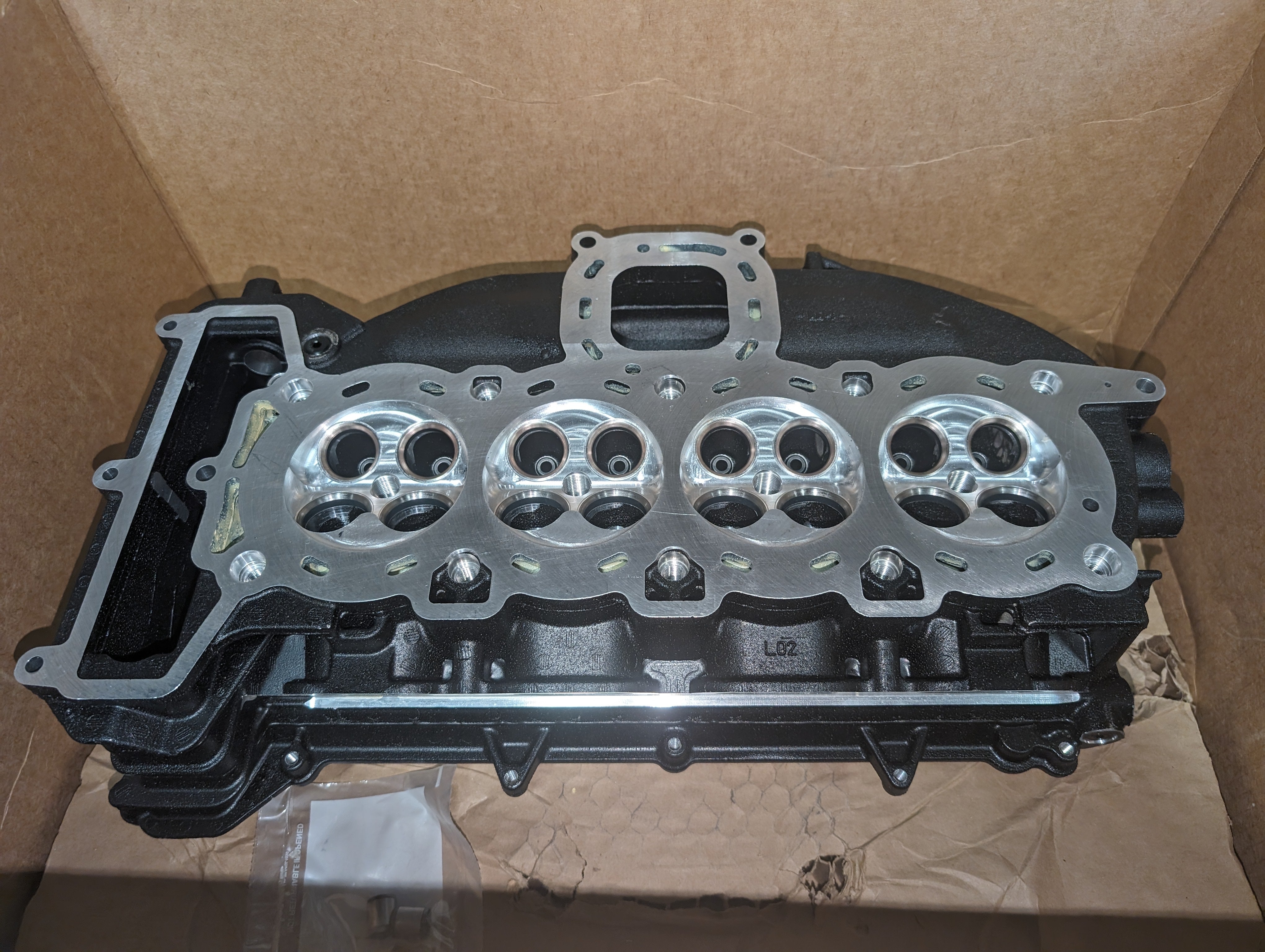 Mercury Mercruiser 900-8M0110154 Cylinder Head 8M0110154 New