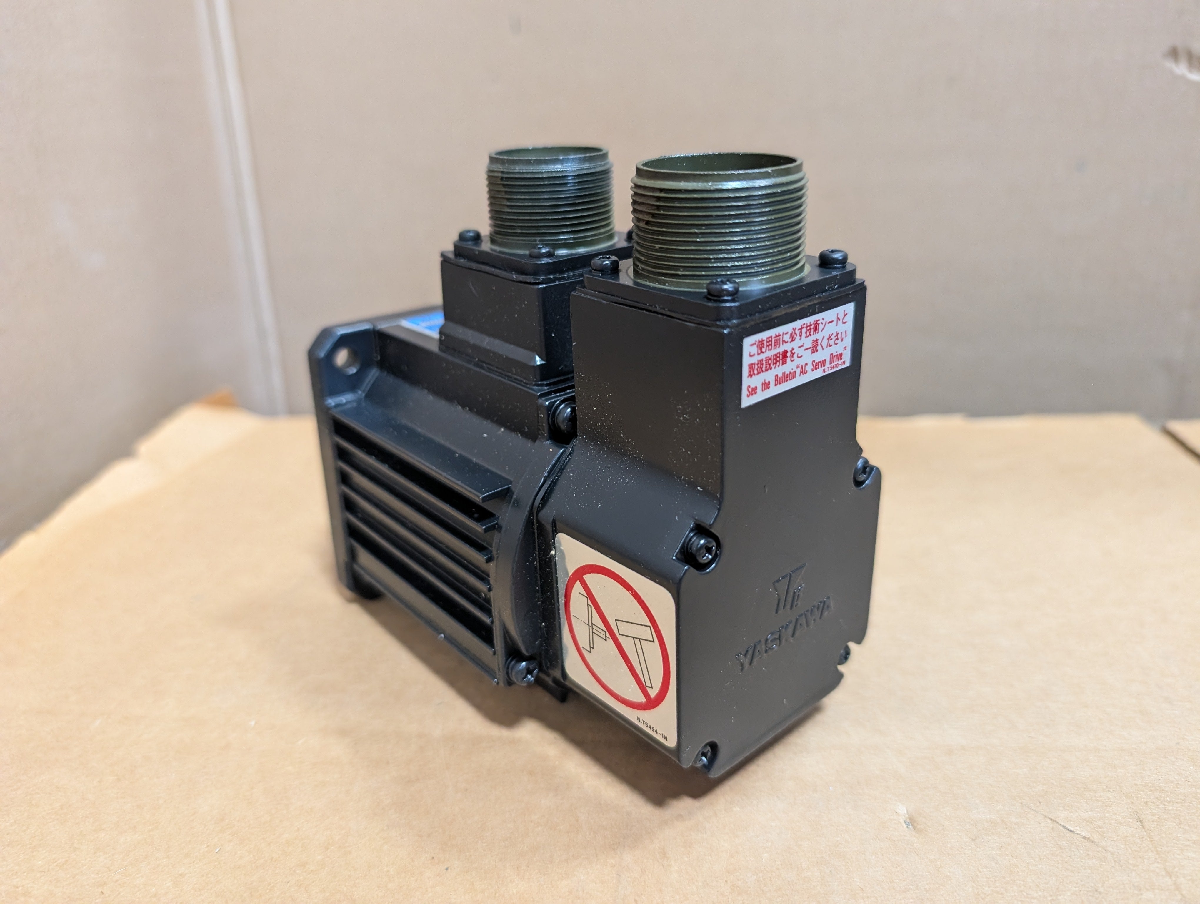 Yaskawa USAREM-02CE2TX 200W 3,000 RPM .27HP Used