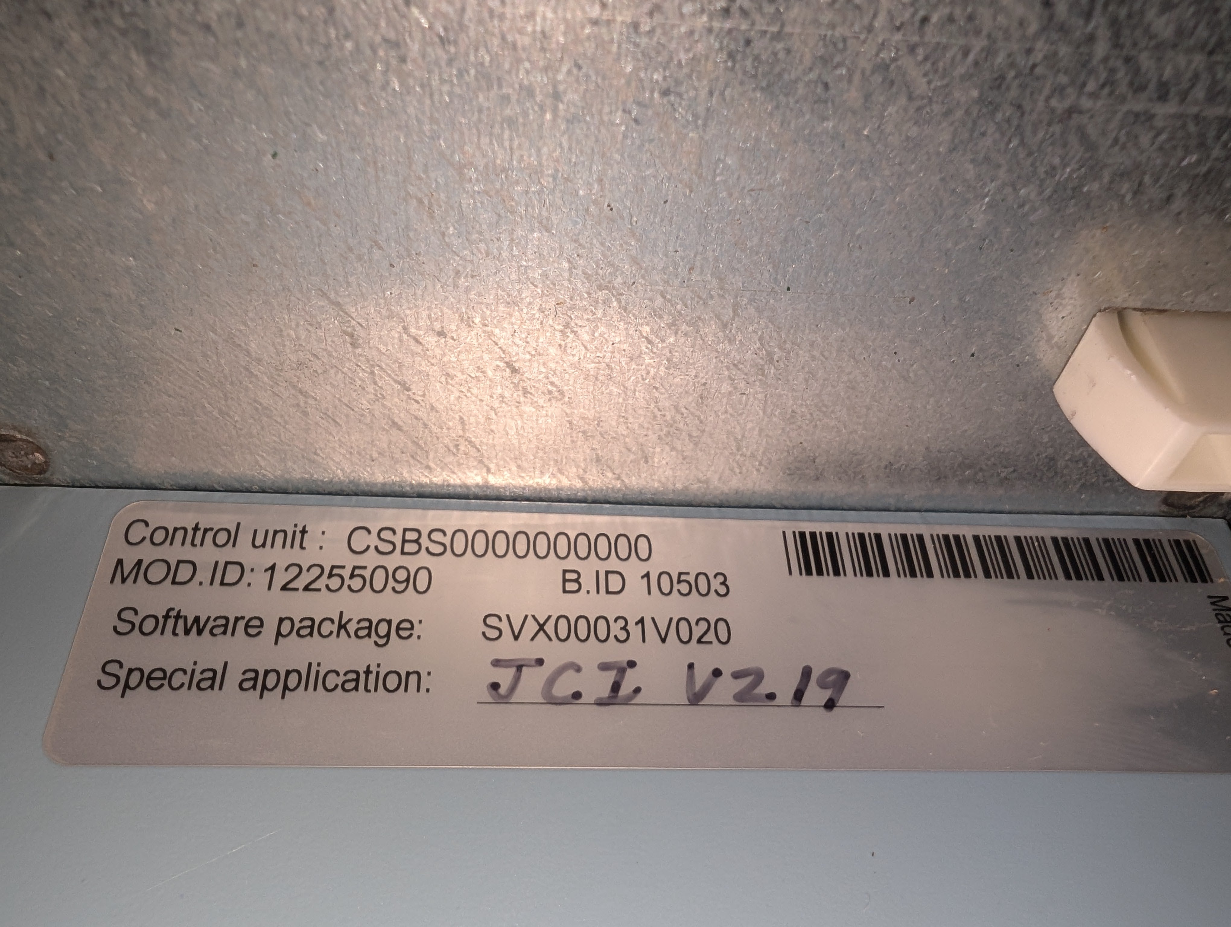 Johnson Controls SVX025A1-2A1N1 25 HP Type 1 N2 VFD 1PH 220-240V 88A Used