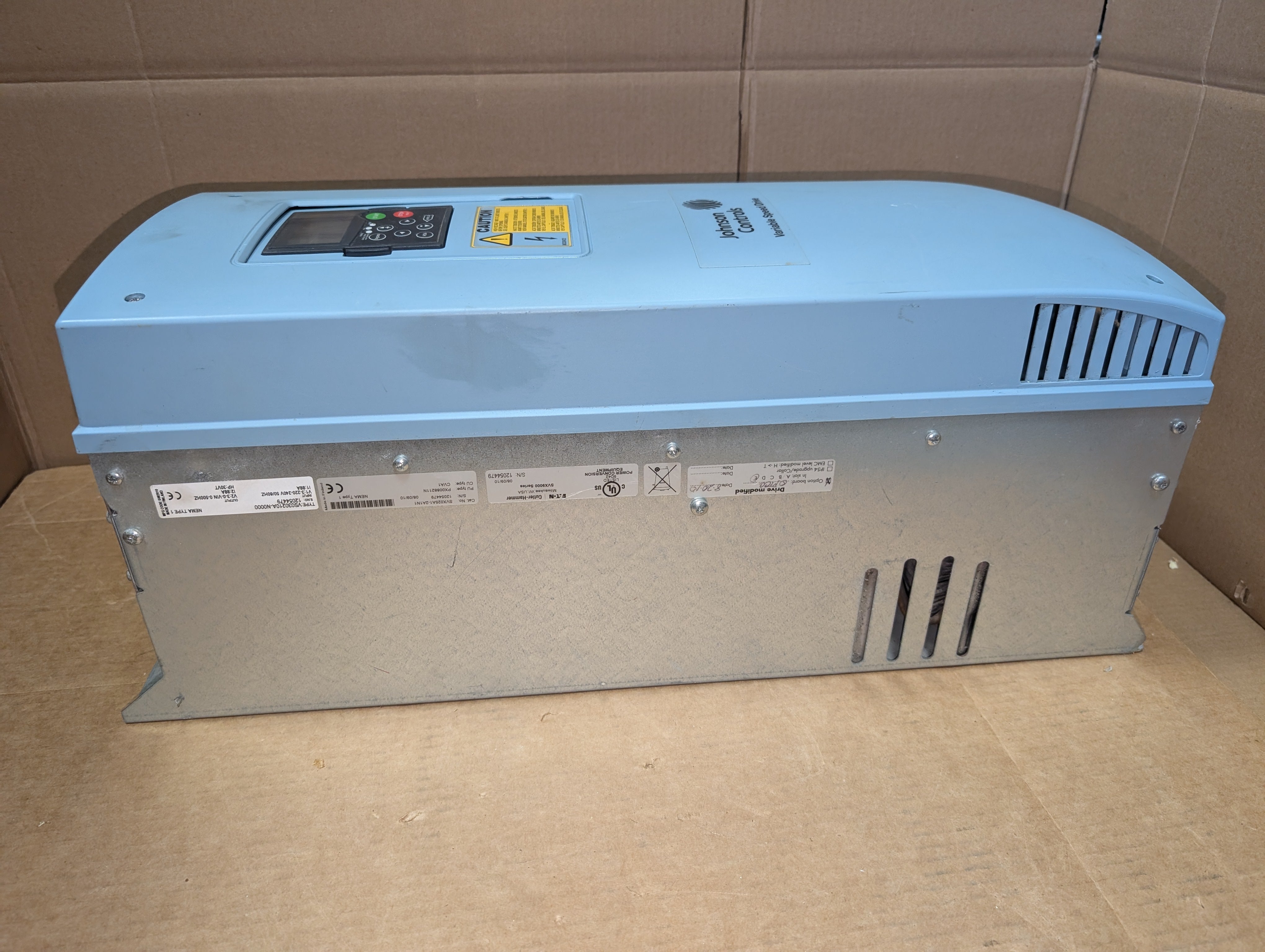 Johnson Controls SVX025A1-2A1N1 25 HP Type 1 N2 VFD 1PH 220-240V 88A Used