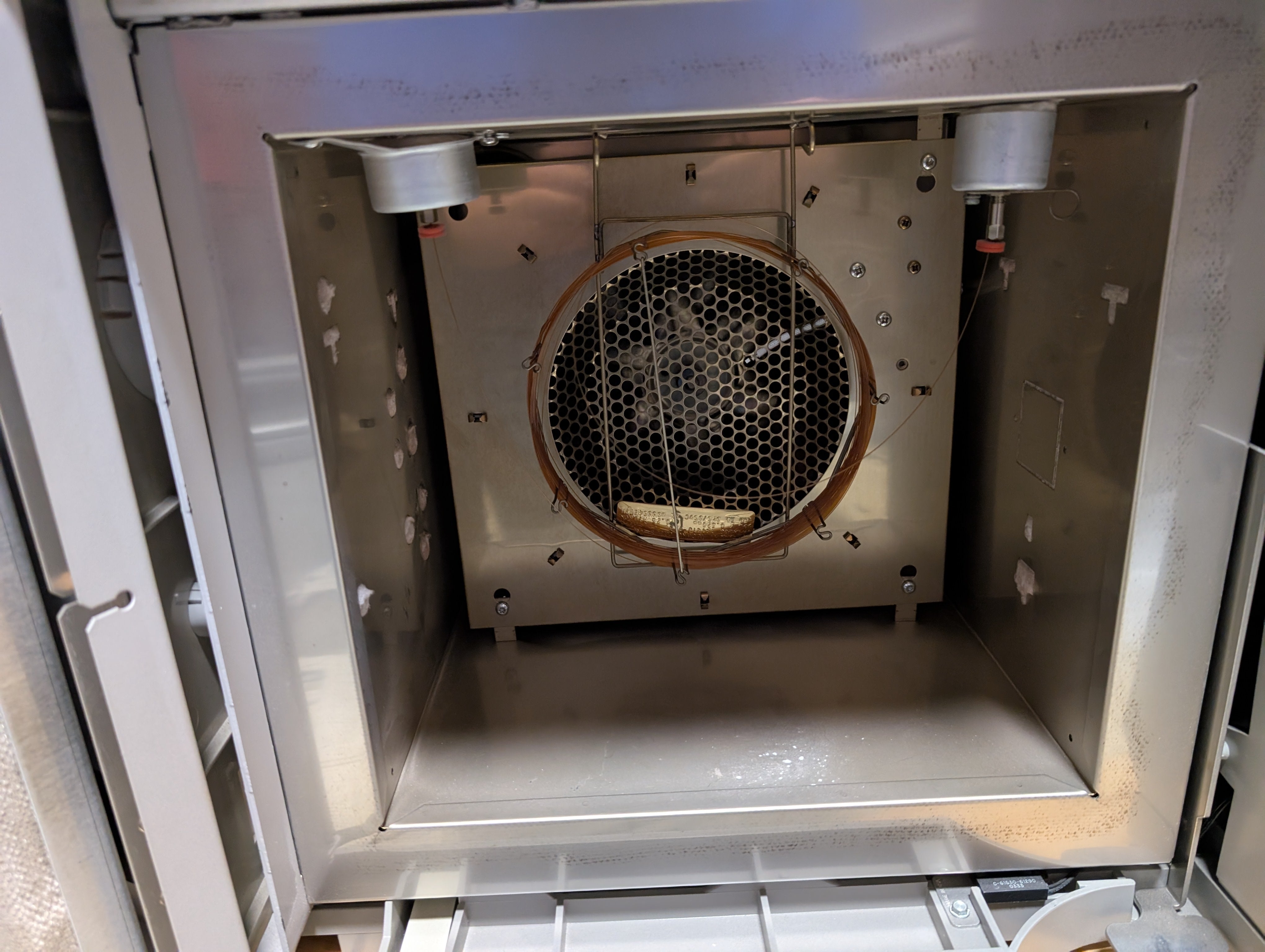 HP Agilent 6890N G1530N Gas Chromatograph FID 4300224J2 AUX 4300PXC9 "AS IS"