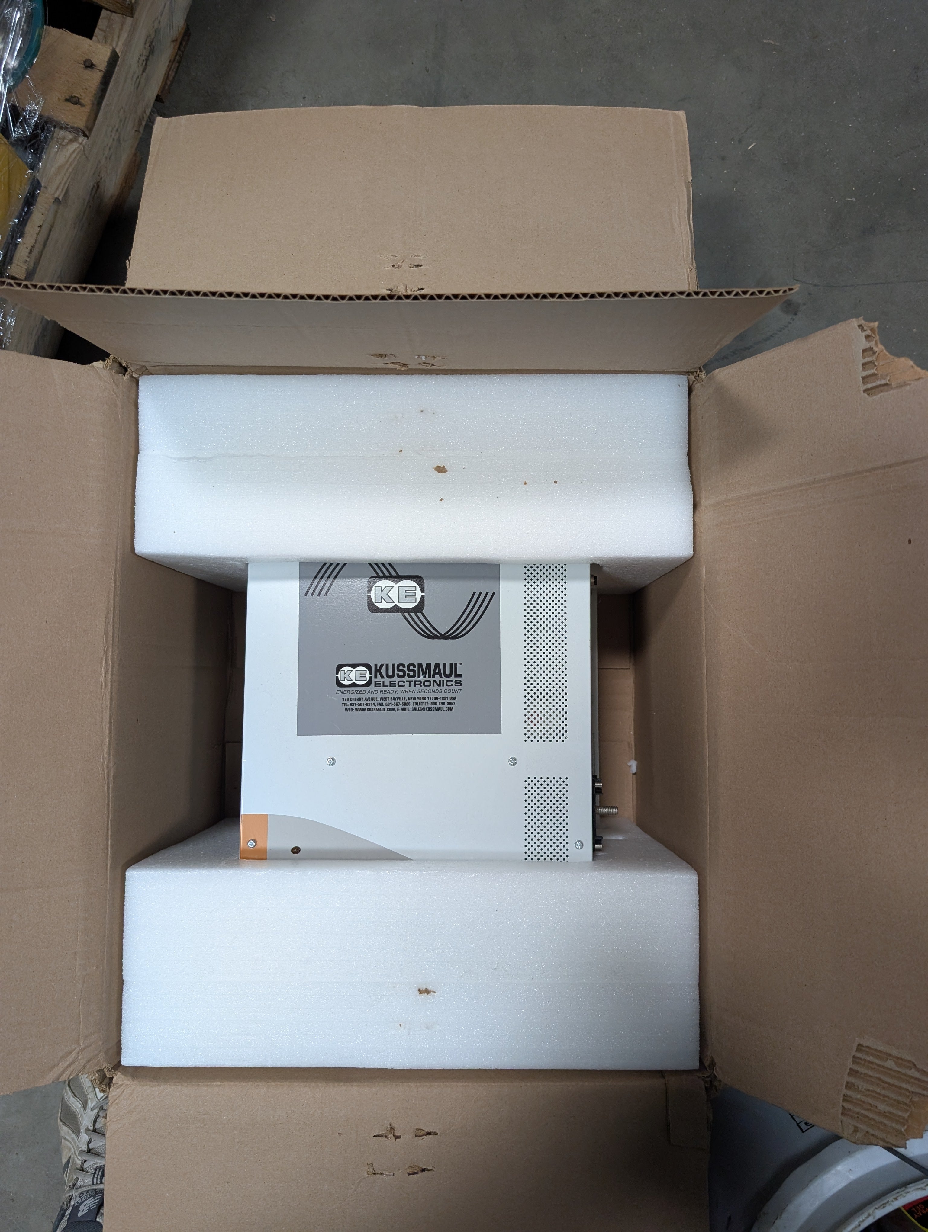 2022 Kussmaul Xantrex FSW3012 Auto Power 3000W Inverter/Charger New