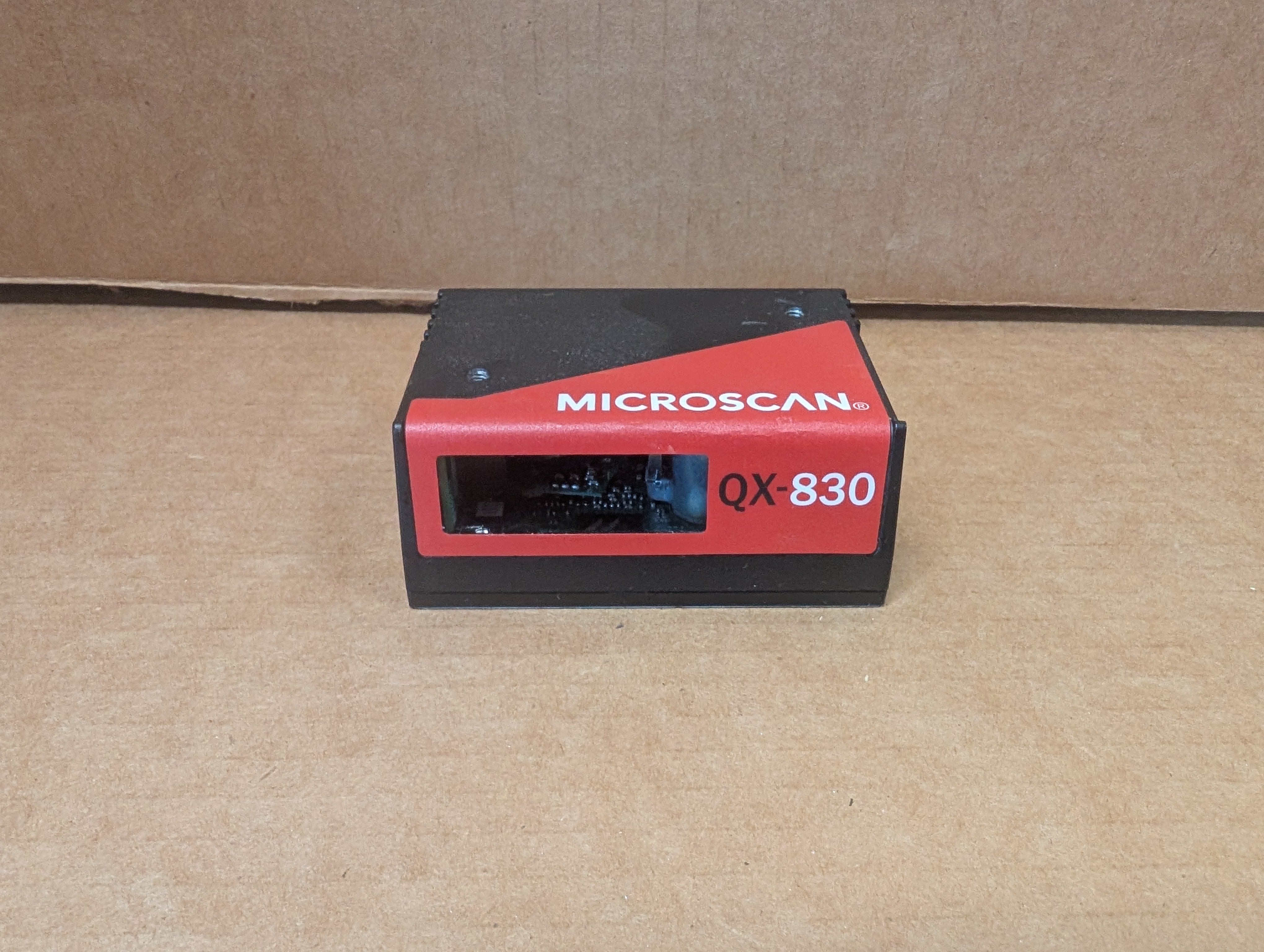 Microscan FIS-0830-1004G Fixed Barcode Scanner QX-830 Used