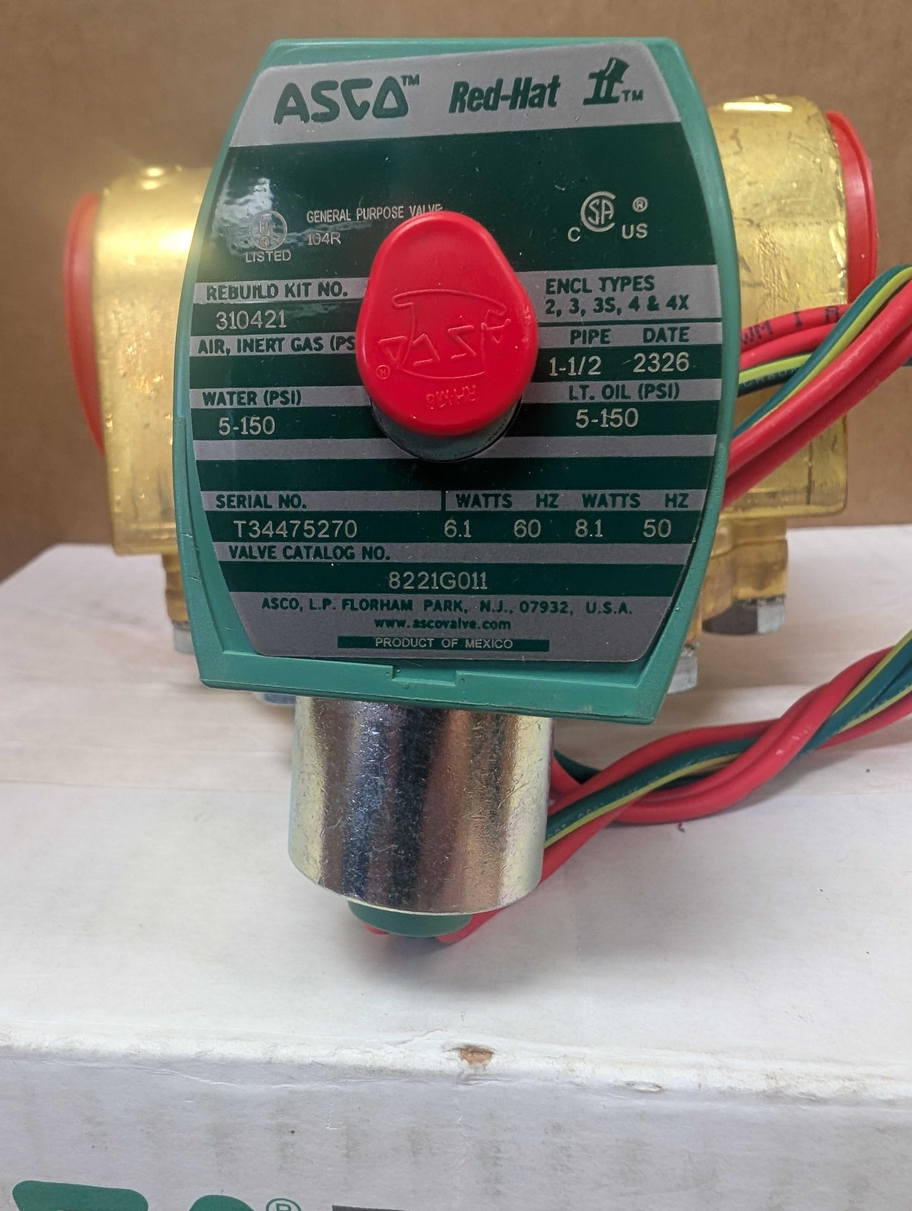 ASCO 8221G011 1-1/2" NPT Normally Closed 2-Way Solenoid Valve (120/60VAC) New