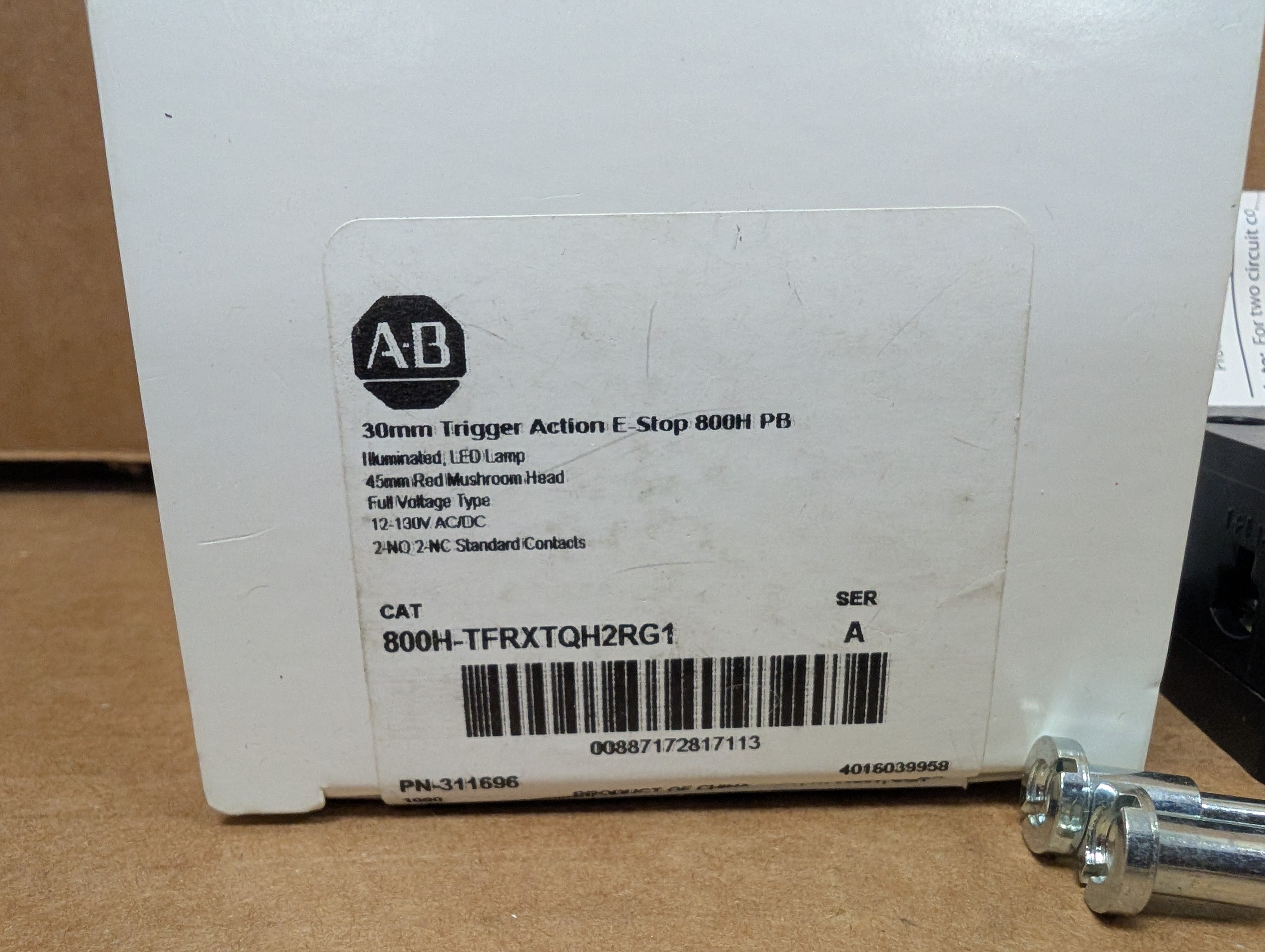 Allen Bradley 800H-TFRXTQH2RG1 30mm Trigger Action E Stop RED LED 12-130V New