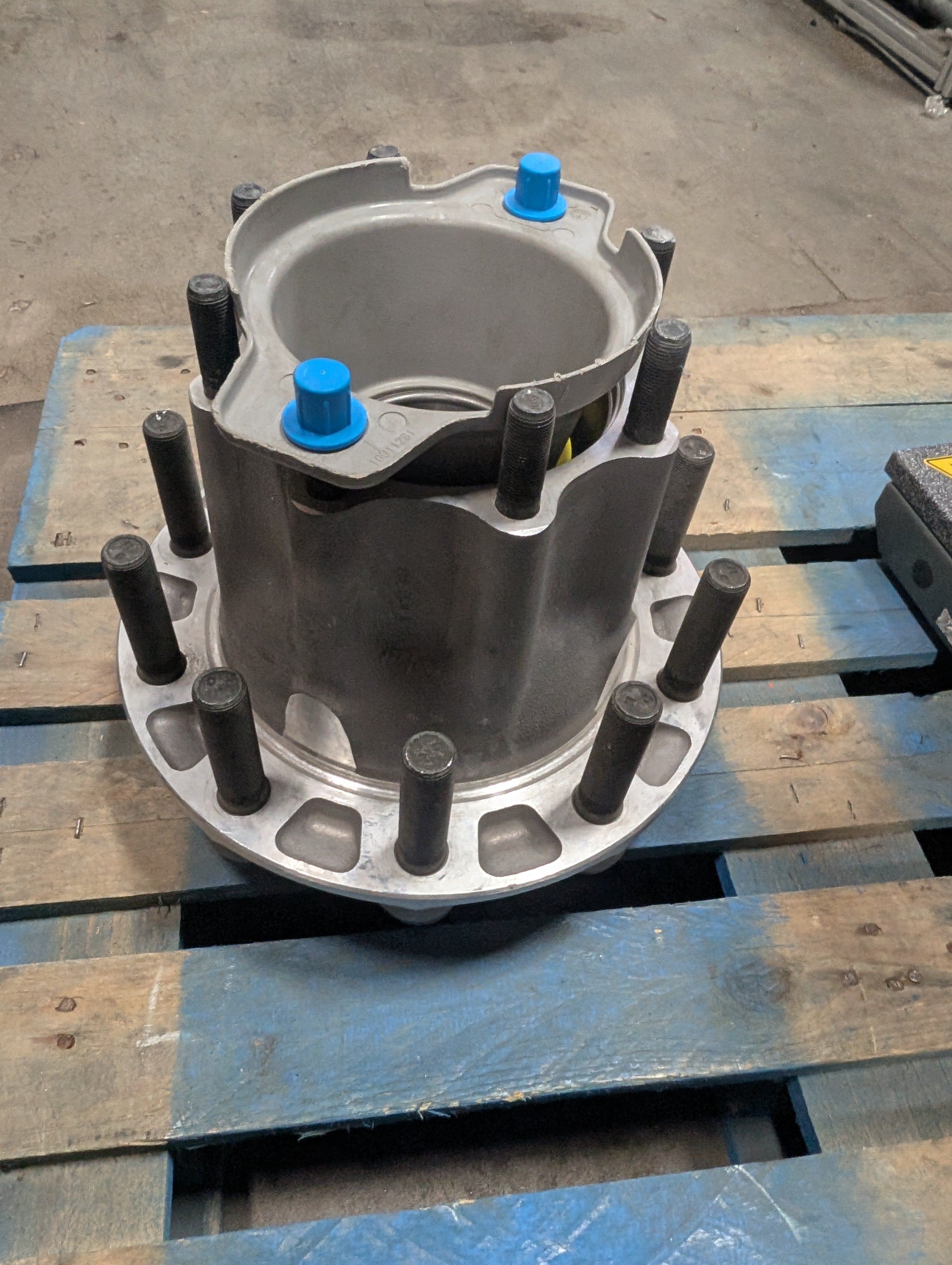 Conmet 10001280 Axle Hub NEW