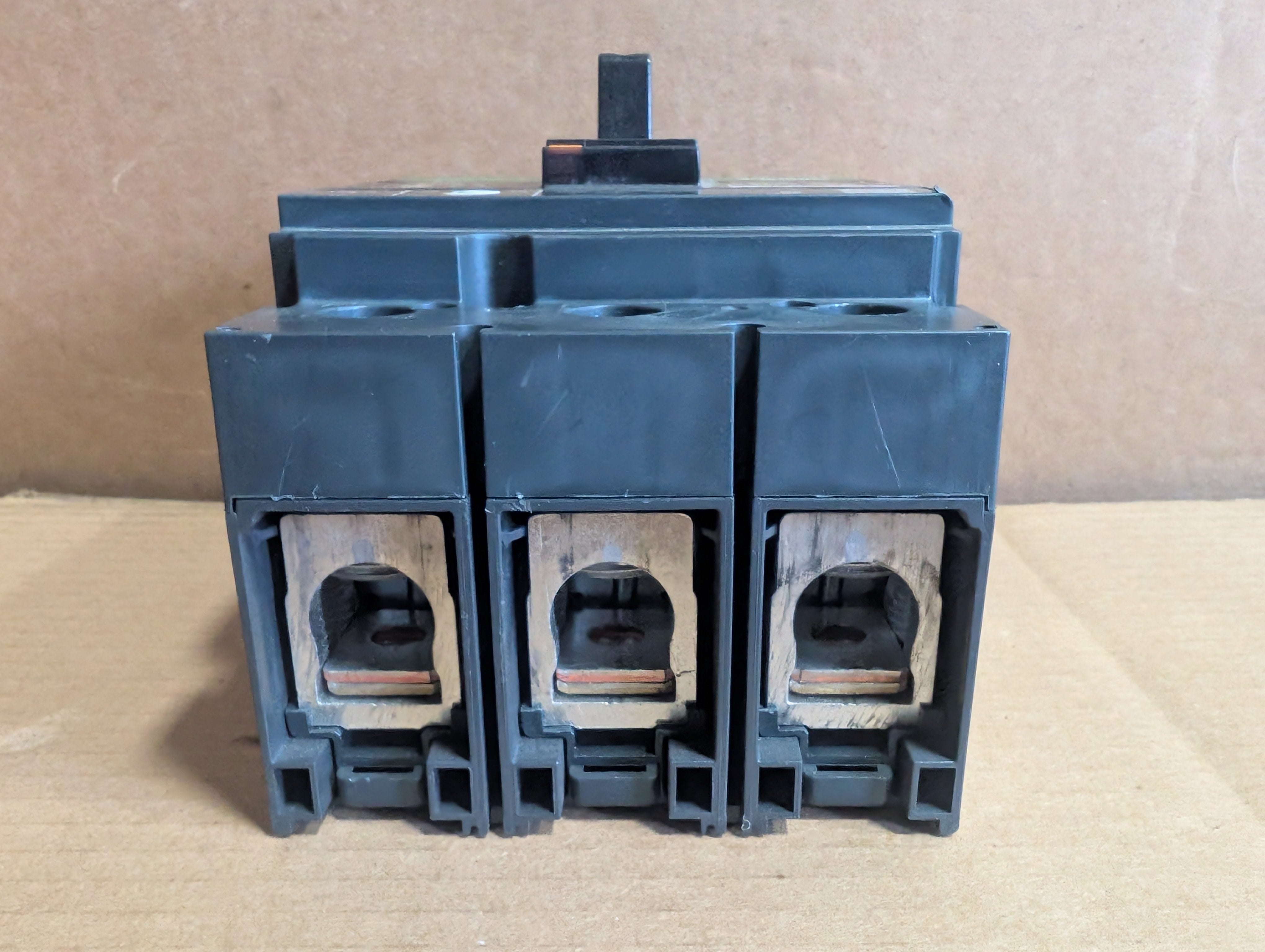 Square D JDL36175 3P 175 Amp Circuit Breaker PowerPacT, Schneider Used