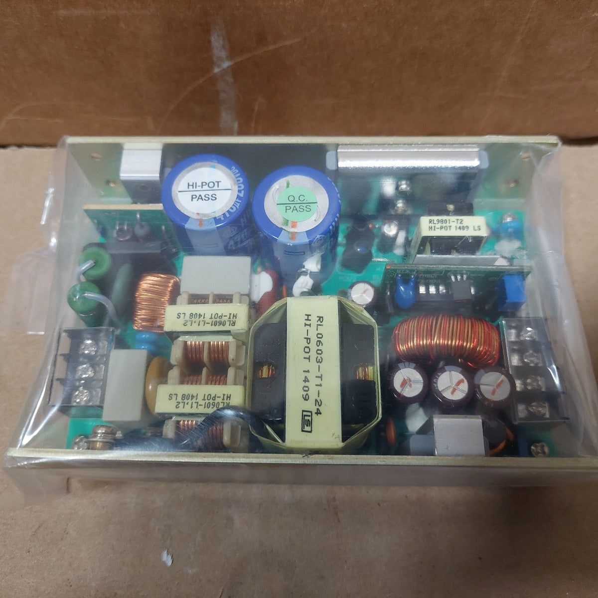 CUI Inc VF-S250-24A 120/240 V Input 21-26V Output New