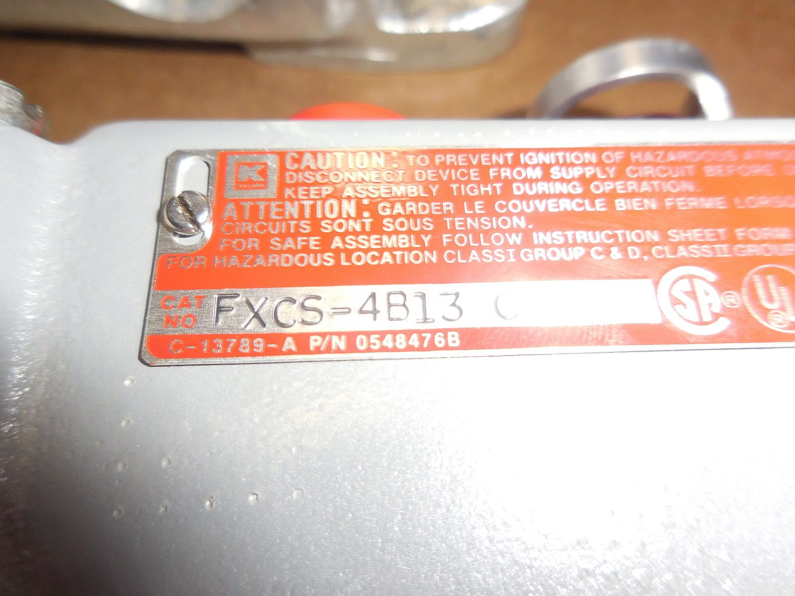 Hubbell Dual-Lite 12XPB-75P Explosion Proof 12V Emergency Power 20/277V New