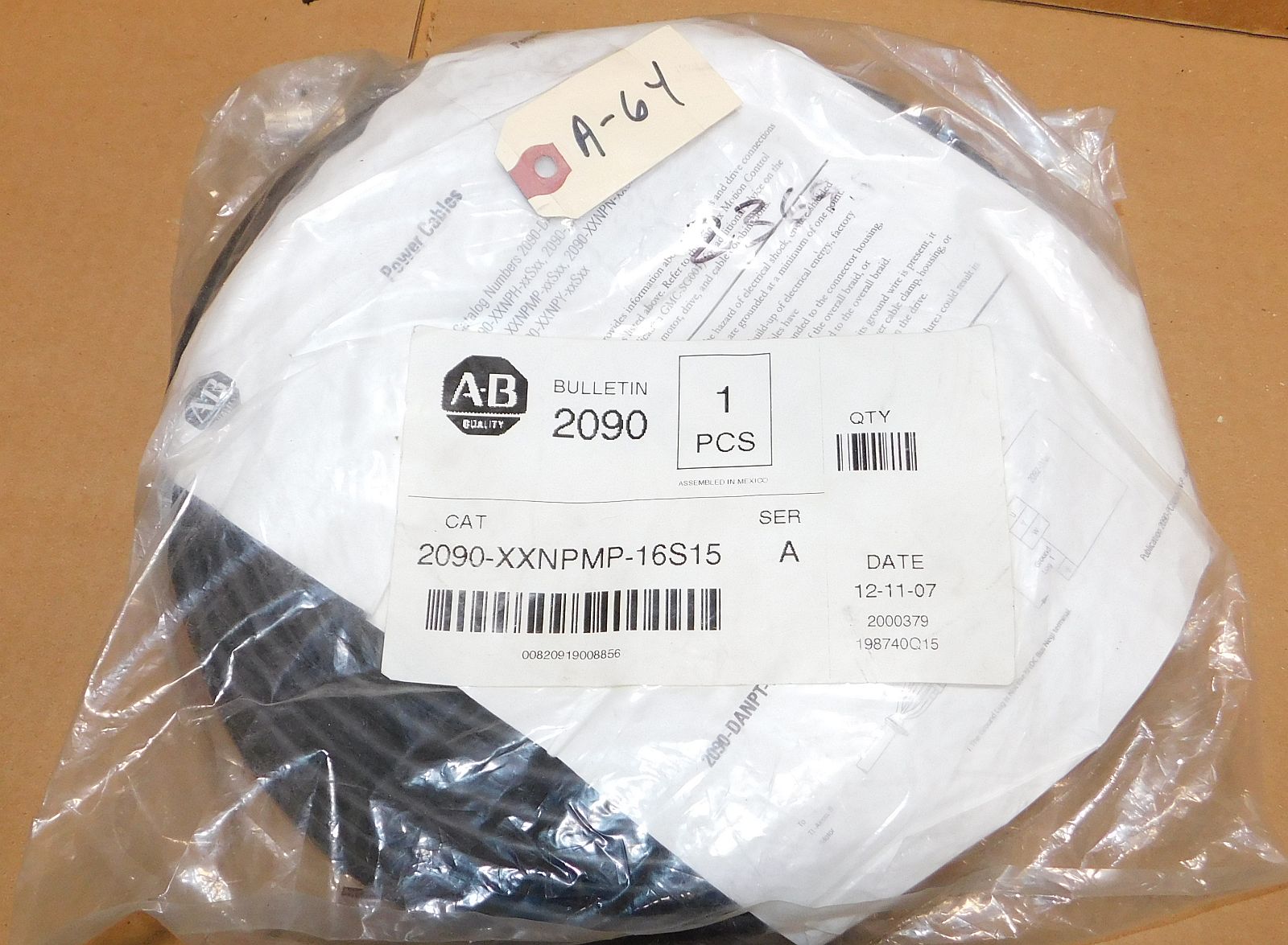 Allen Bradley 2090-XXNPMP-14S05 Cable 16' New