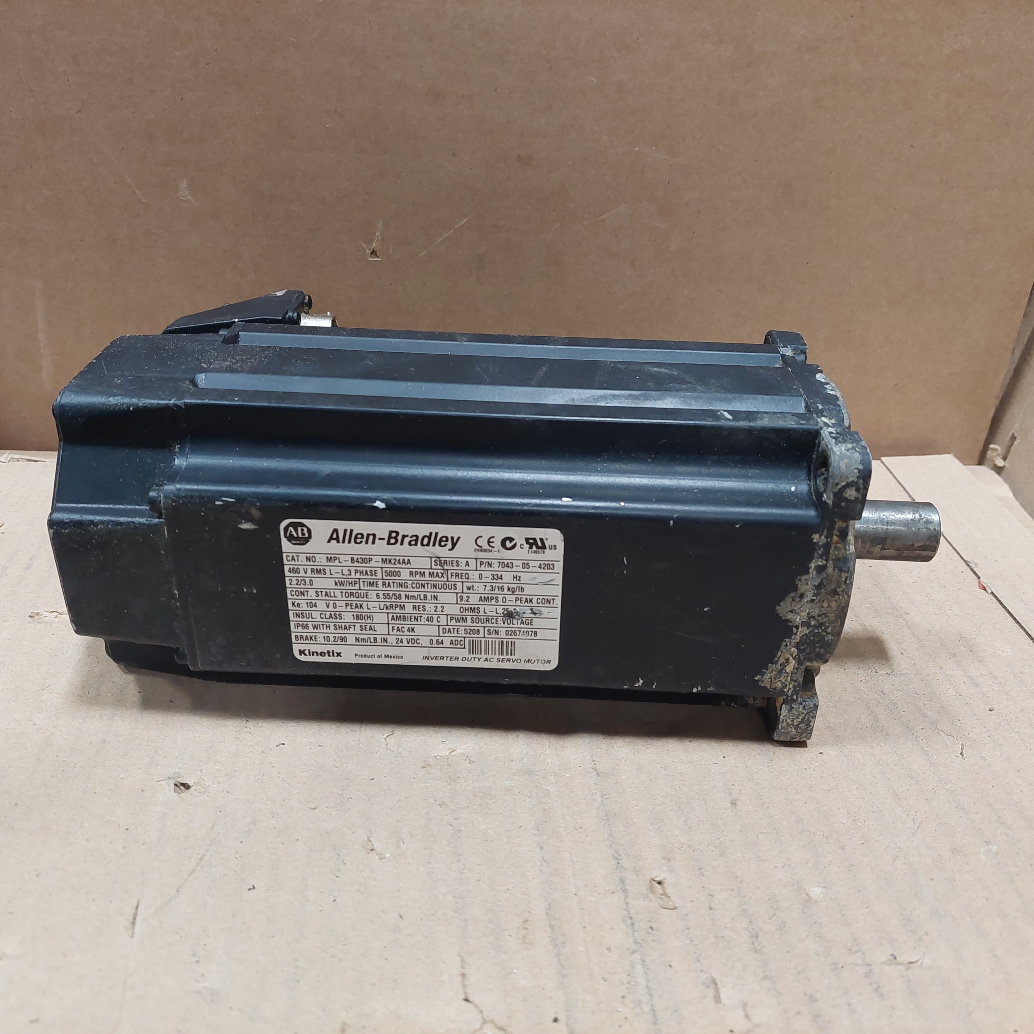 Allen Bradley MPL-B430P-MK24AA 460V AC Servo Motor 5K RPM Inverter Duty Used