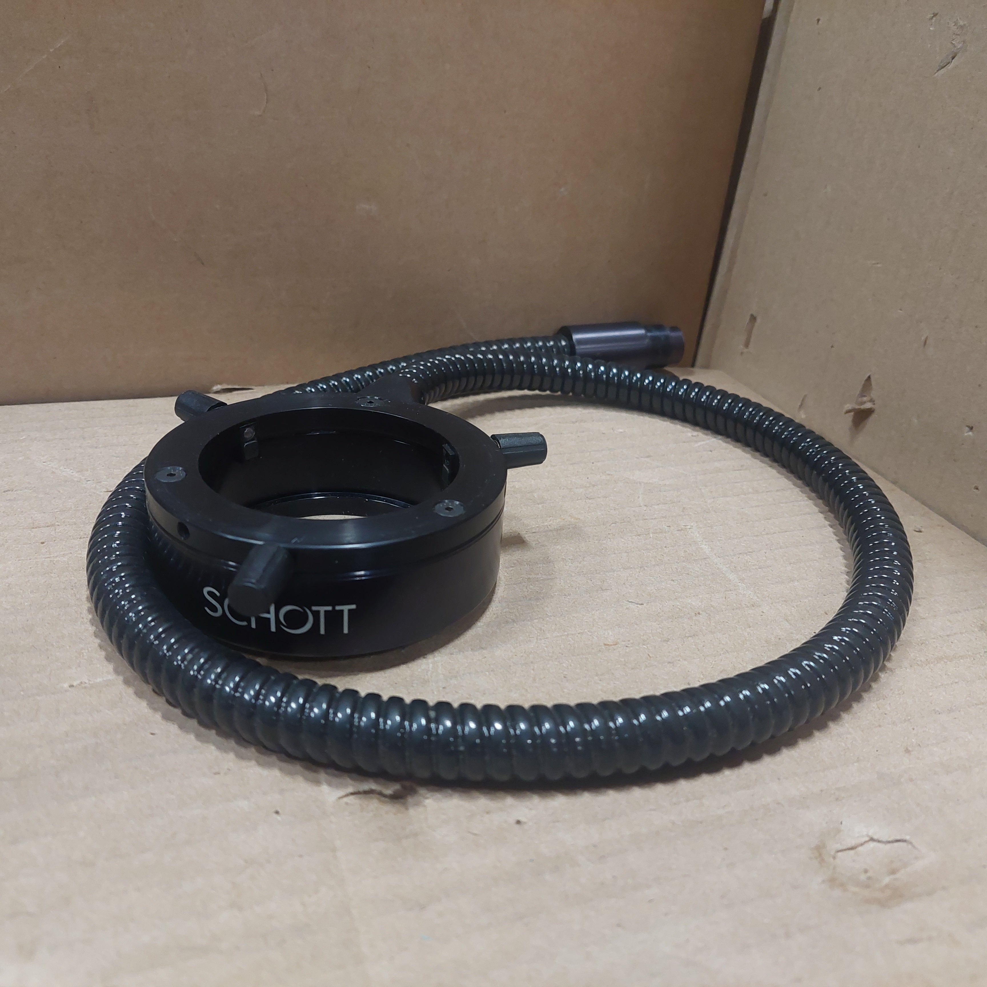 Schott A08600 Universal Fiber Optic Ring Light 60mm ID 30" L 18mm In Used