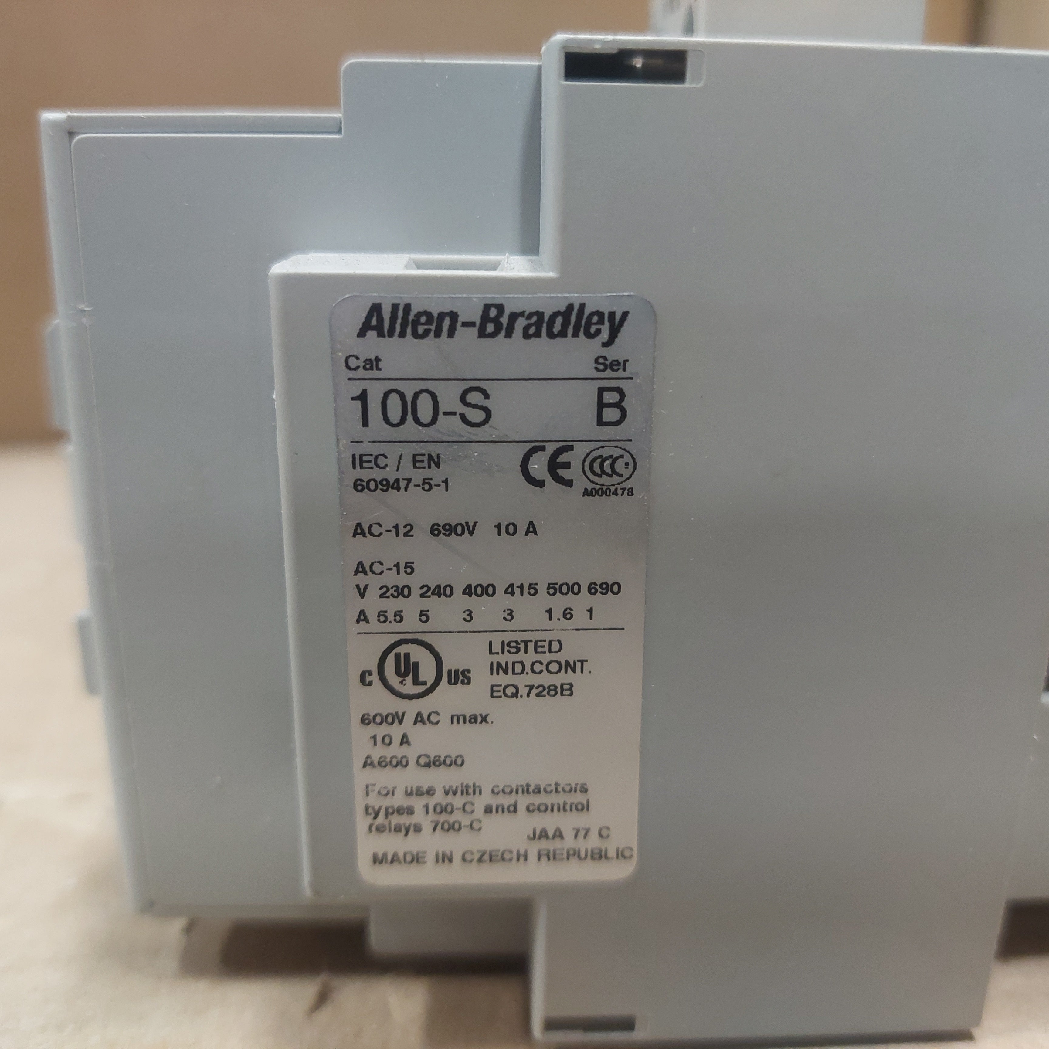 Allen Bradley 100-C37D*00 Ser. C Contactor 65A 24 VDC 100-C37D00 AB Used
