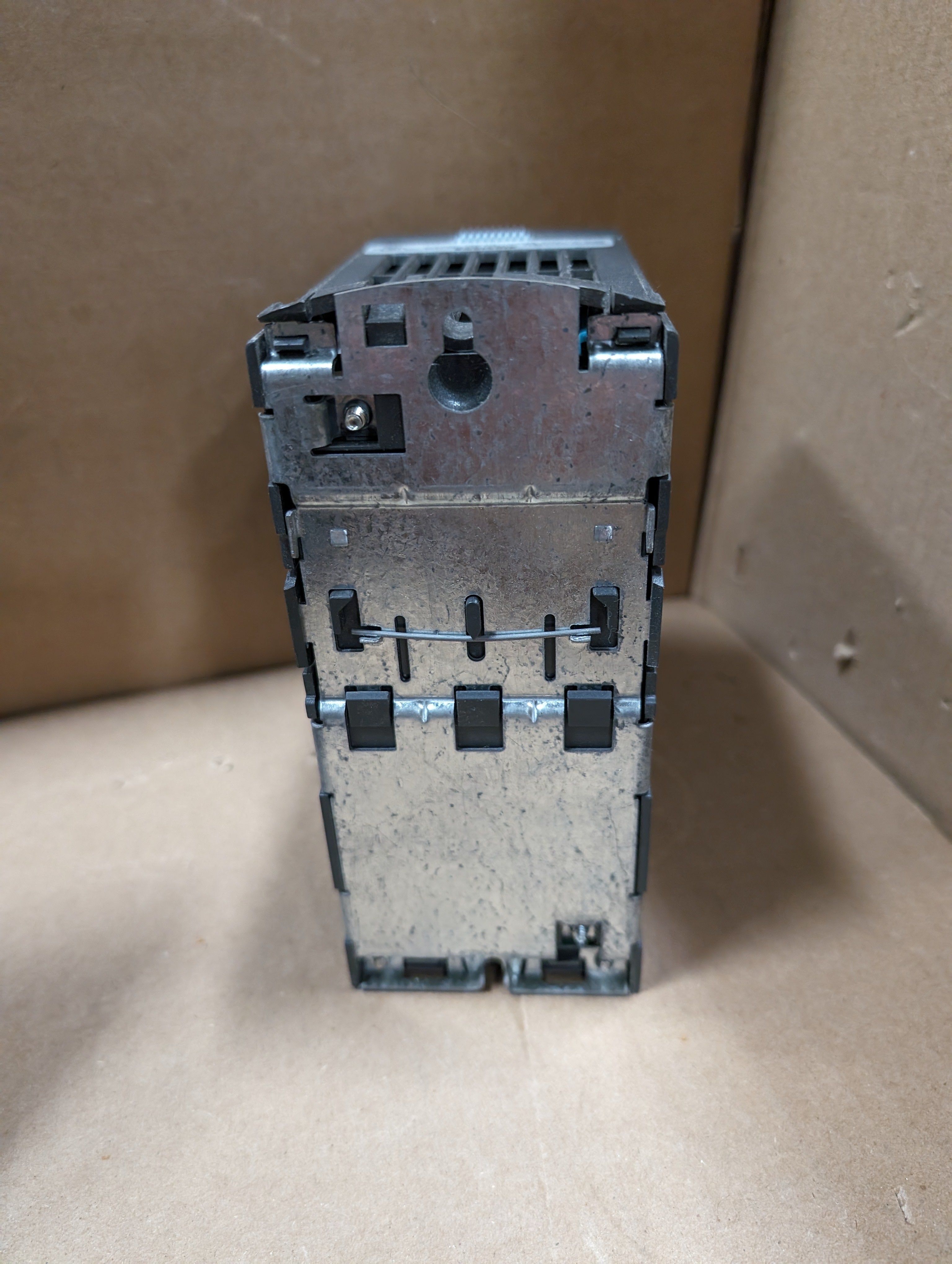 Siemens Micromaster 440 .75KW Servo Drive 6SE6440-2UC17-5AA1 1HP 240V Used