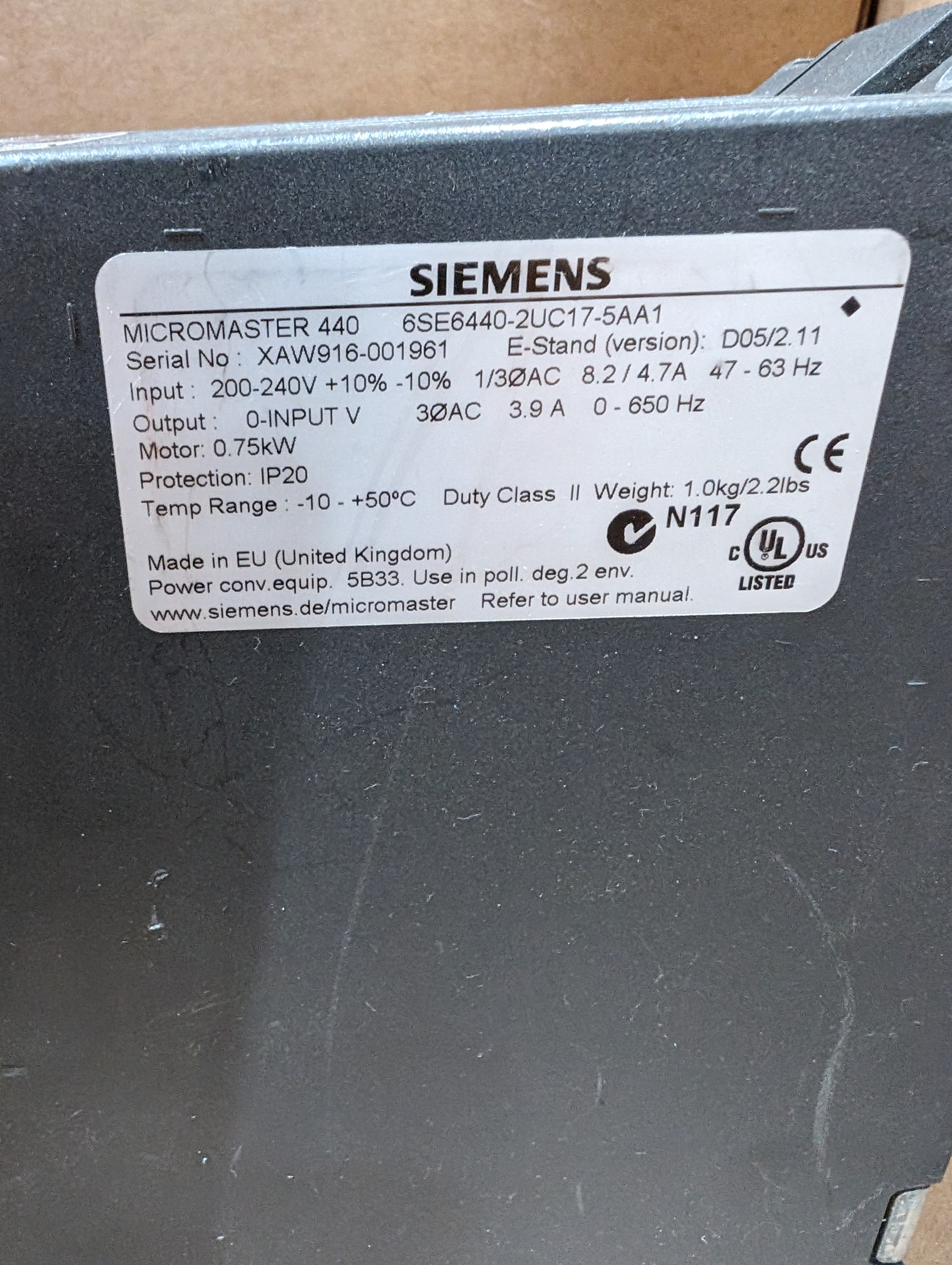Siemens Micromaster 440 .75KW Servo Drive 6SE6440-2UC17-5AA1 1HP 240V Used