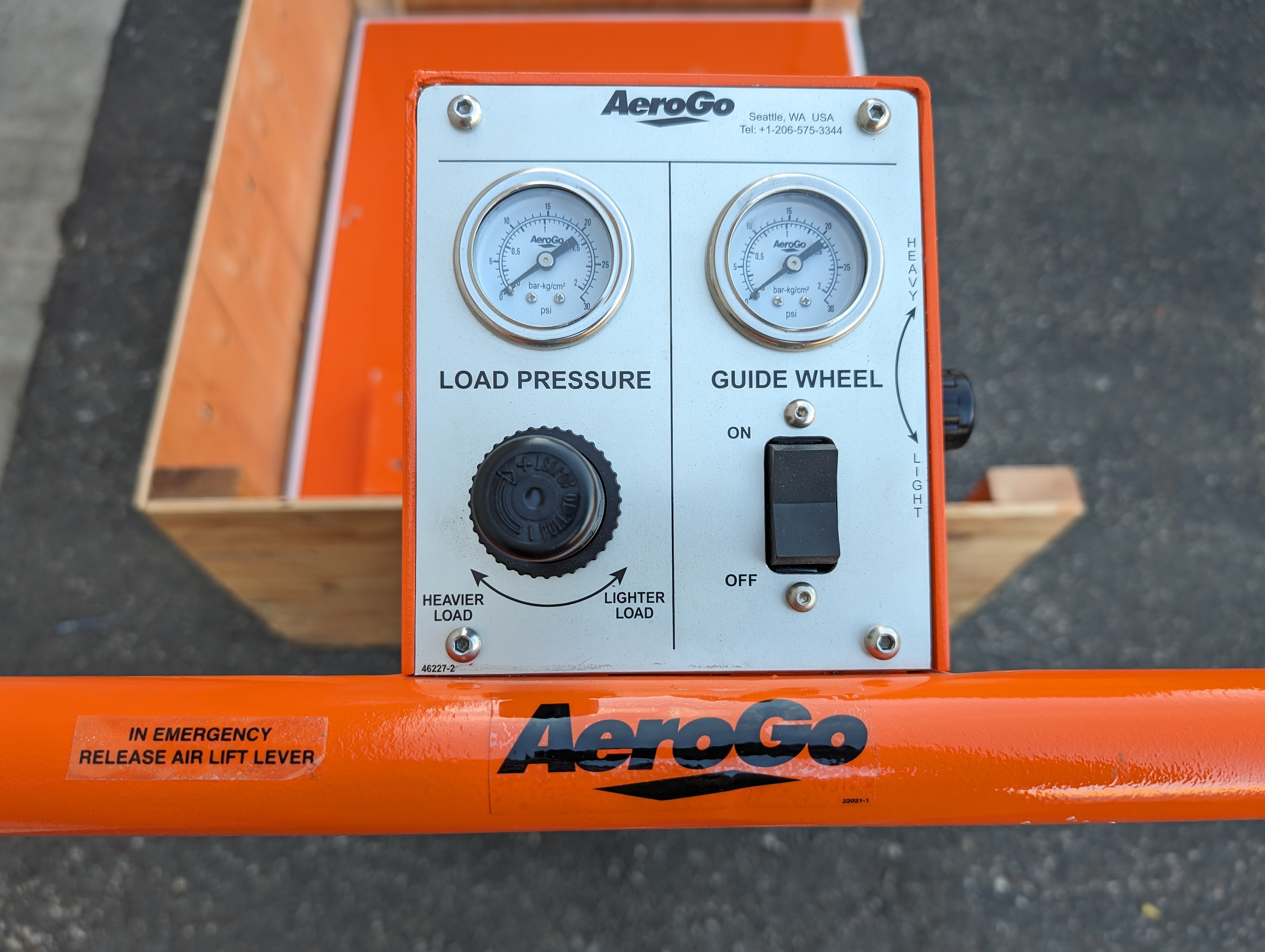 AeroGo 8,000lb Aero-Pallet System 35" x 40" Used Very Little