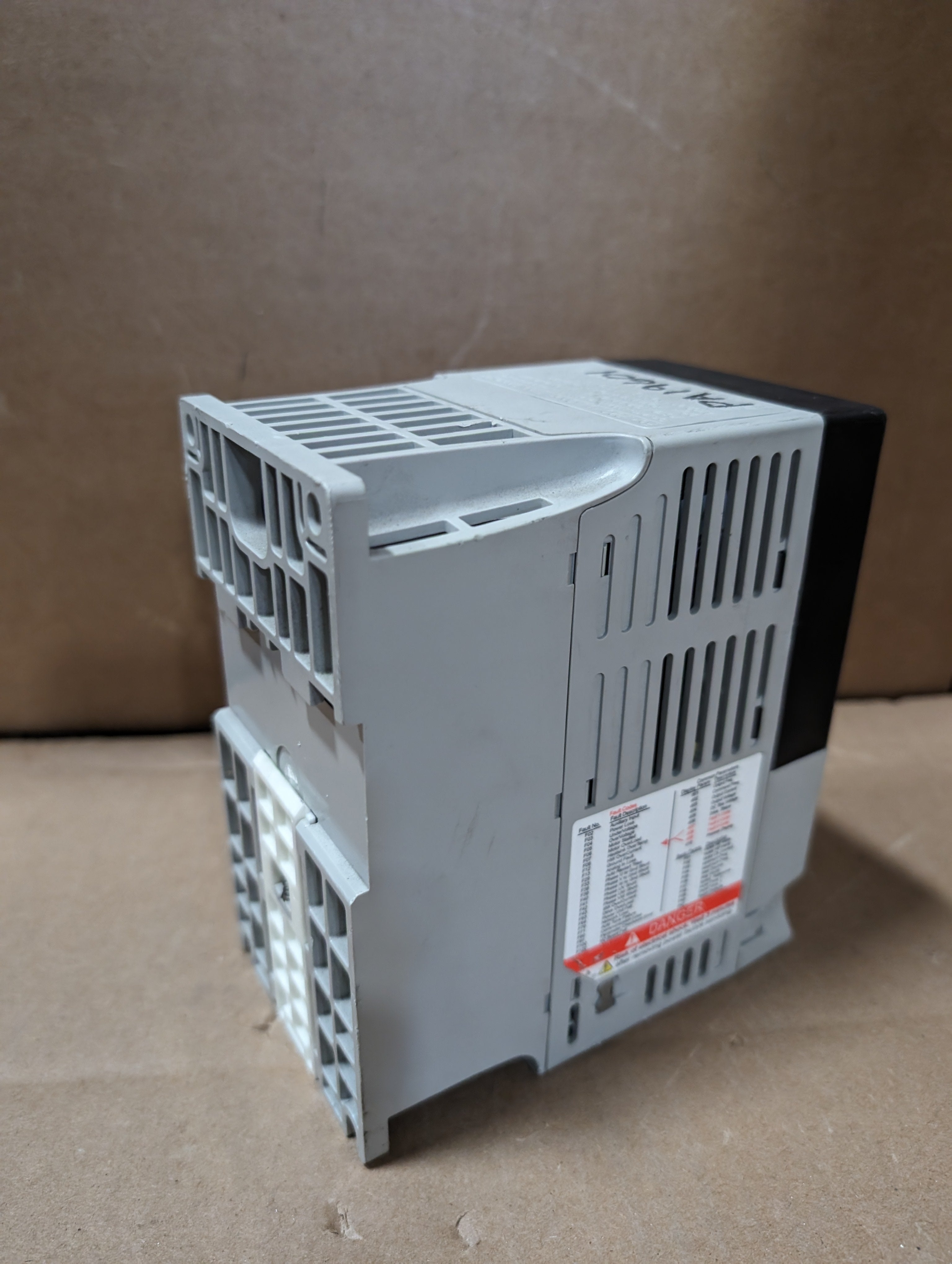 Allen Bradley 22A-B1P5N104 Series A .25HP 200-240V 3PH  Used