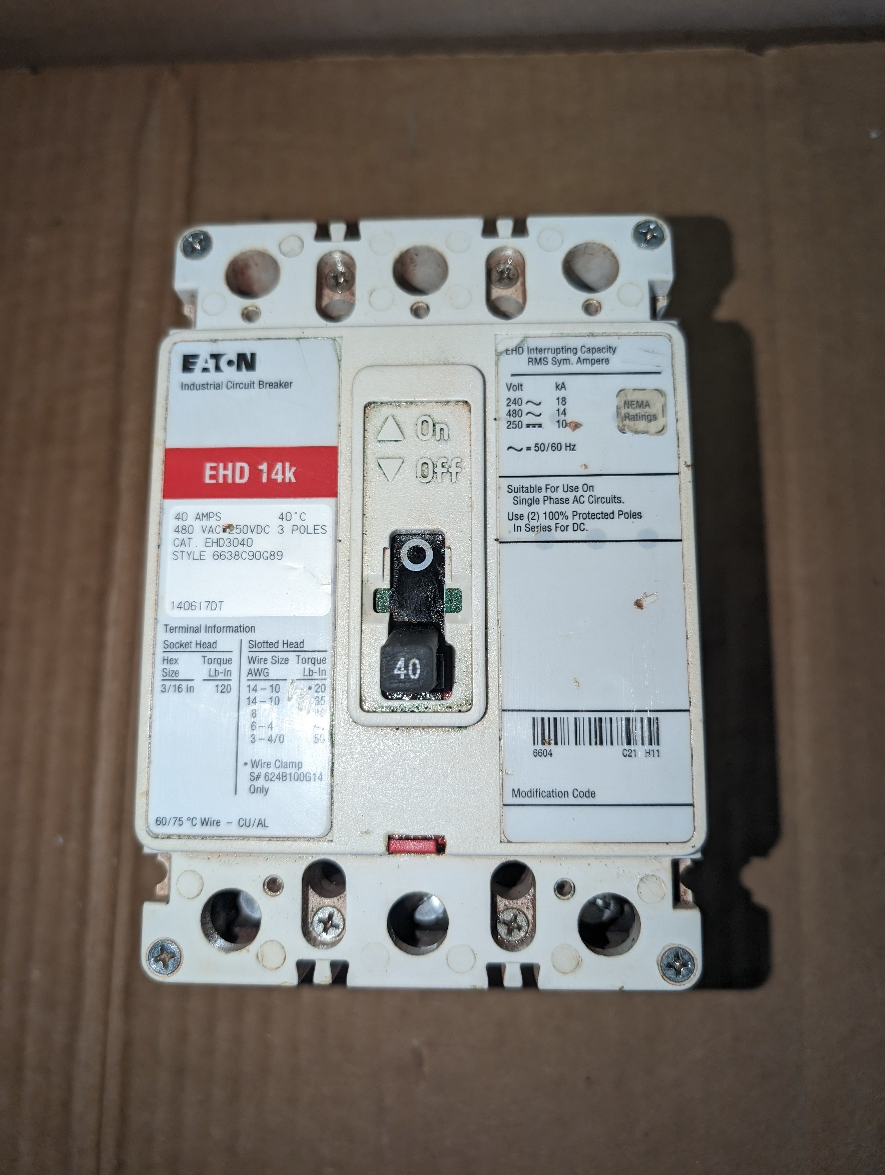 Eaton EHD3040 480V 40A Circuit Breaker 6638C90G89 3 Pole 250 VDC Used