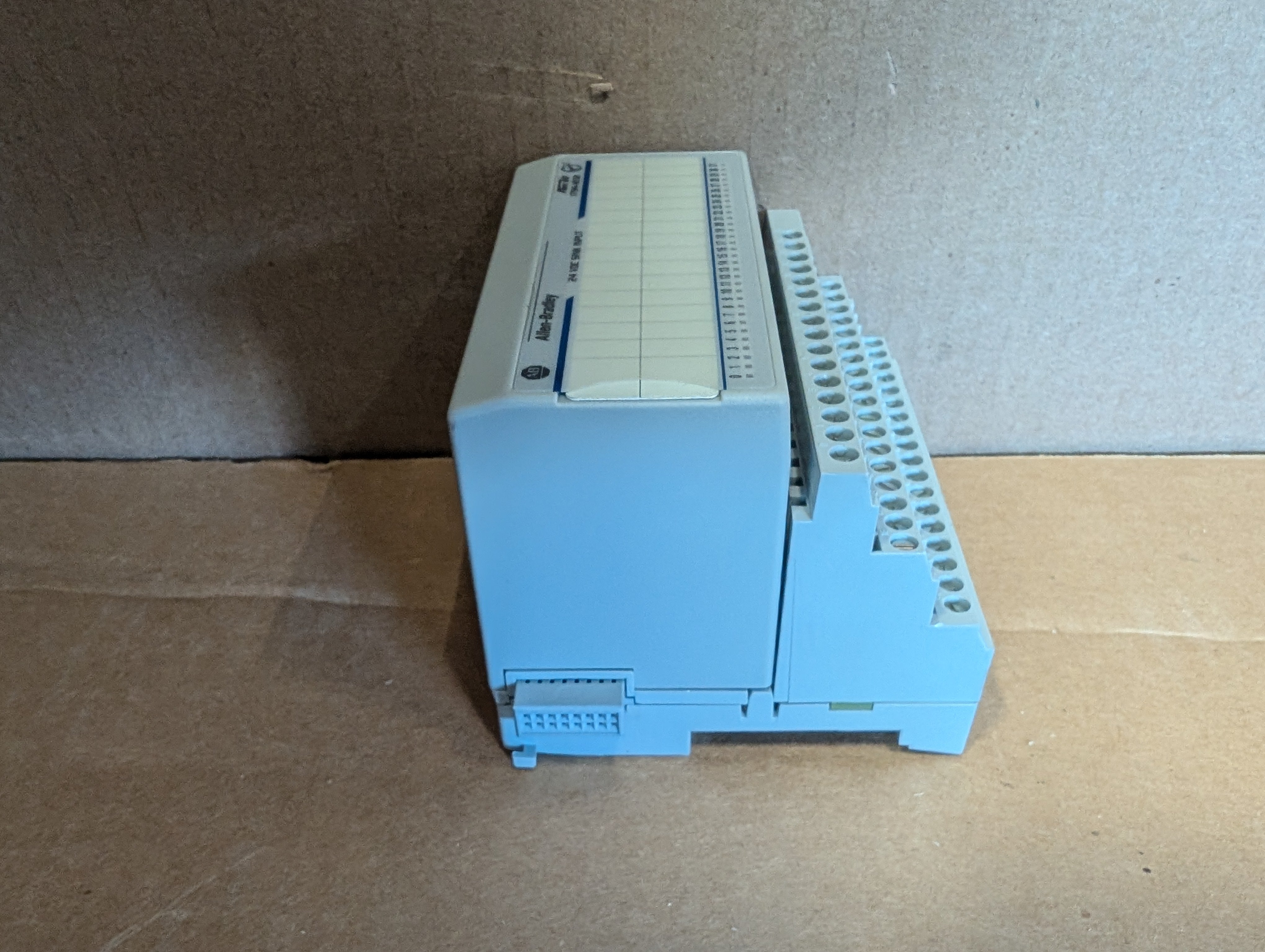 Allen-Bradley 1794-IB32 Series A FW: A01 Flex I/O & 1794-TB32 Used