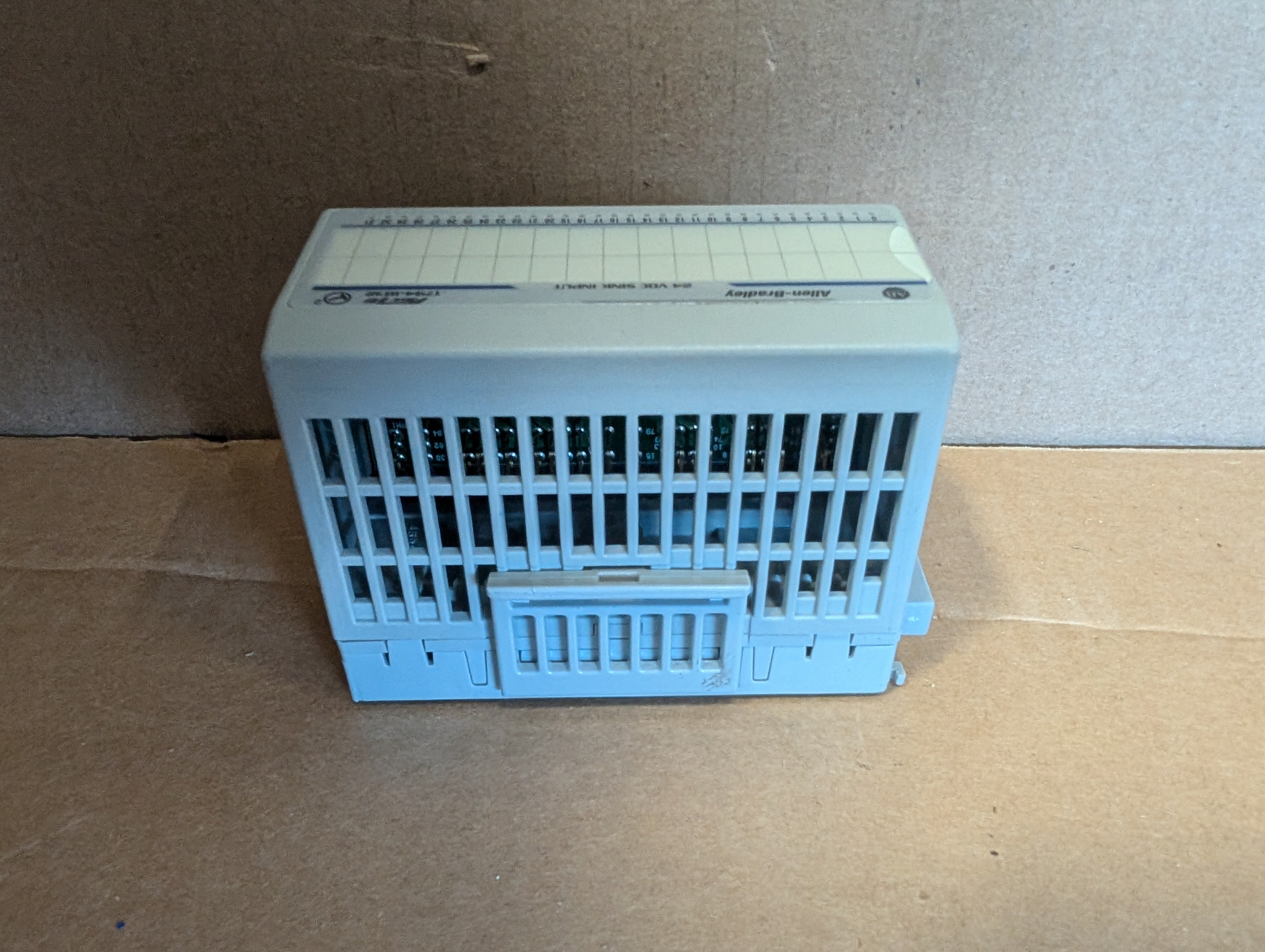 Allen-Bradley 1794-IB32 Series A FW: A01 Flex I/O & 1794-TB32 Used