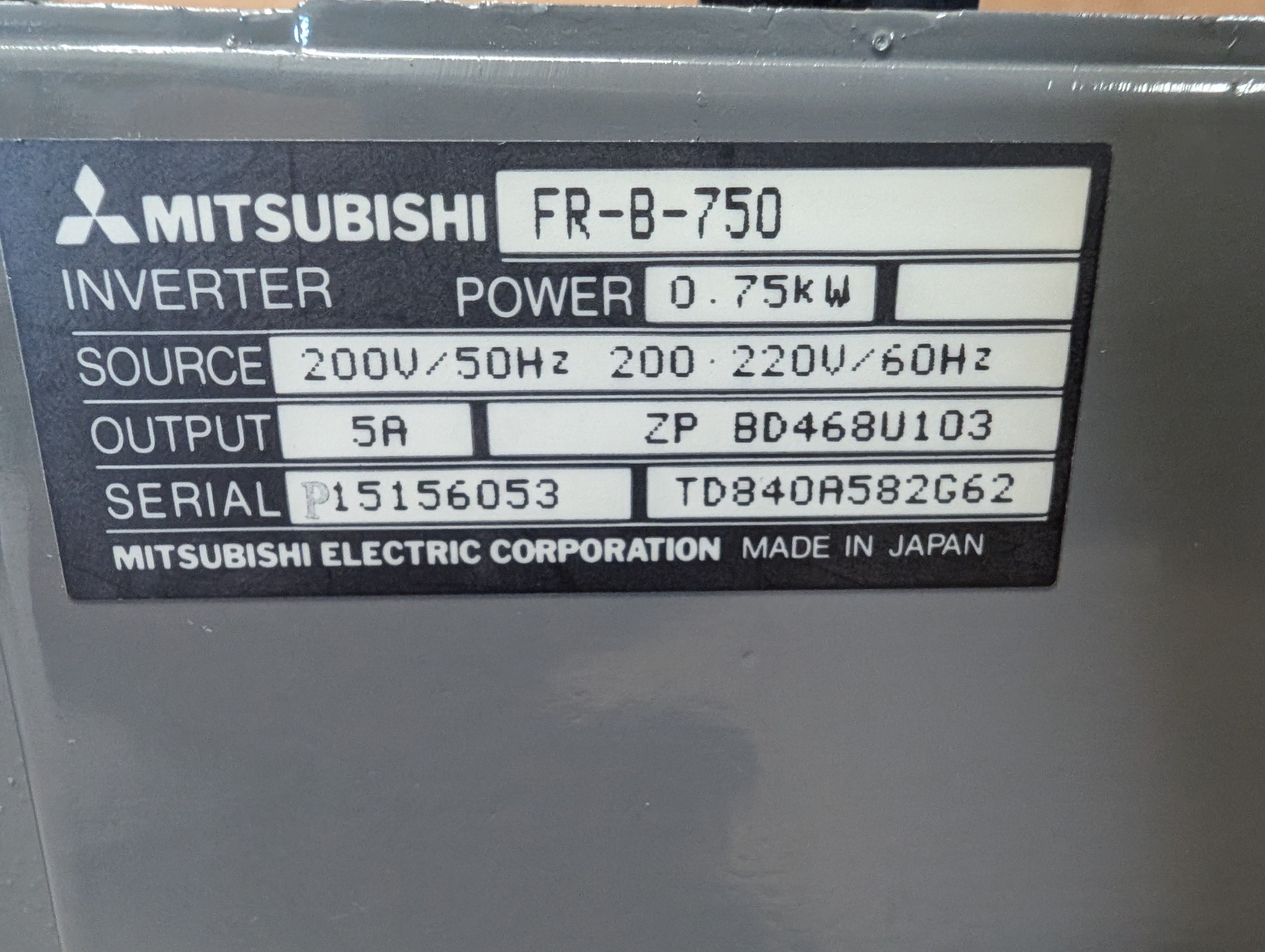 Mitsubishi 1 HP AC VFD Inverter Drive FR-B-750 1PH, 200-220V 5.0A Used