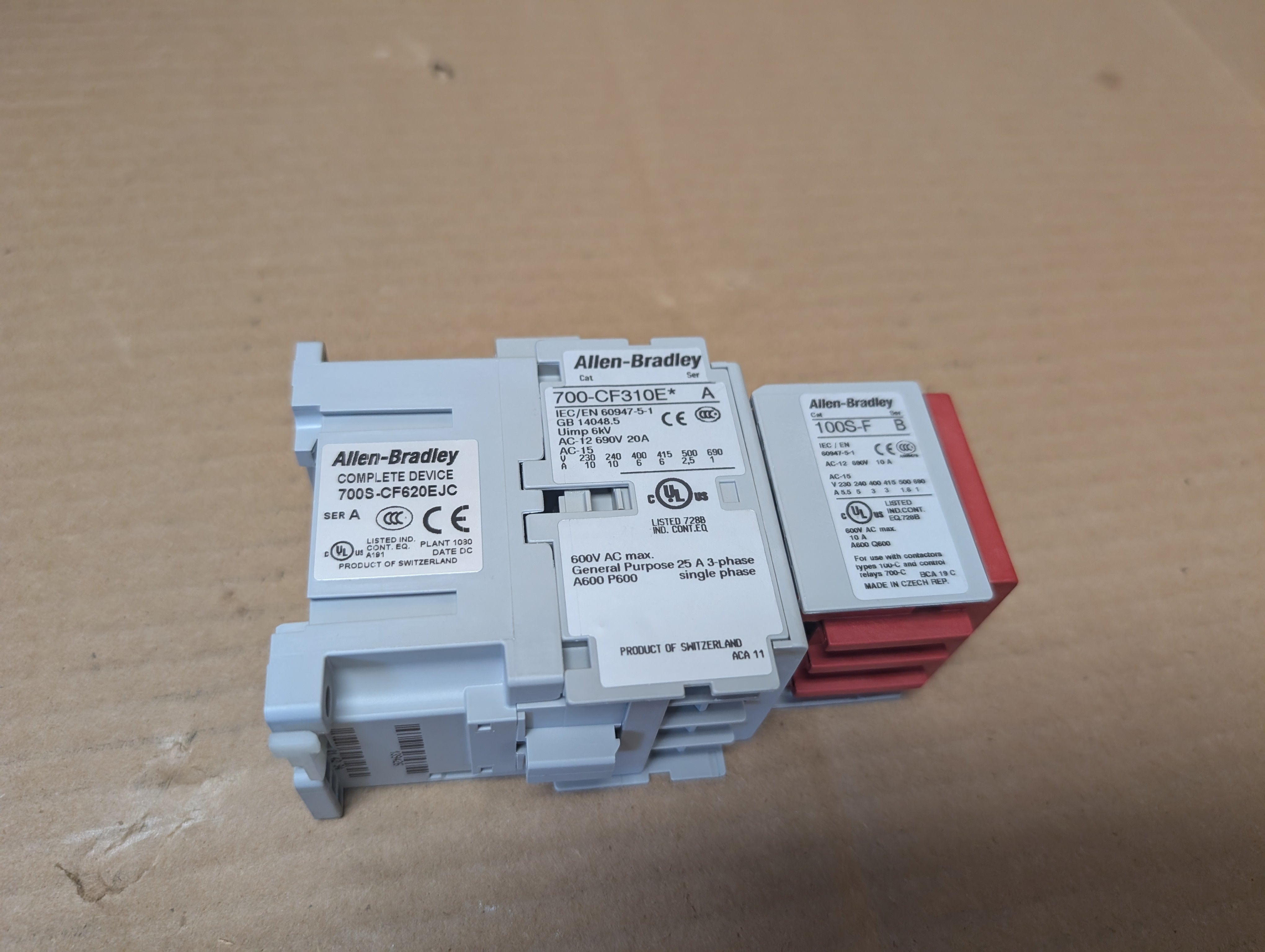 Allen Bradley 700S-CF620EJC Ser. A Safety Control Relay  New