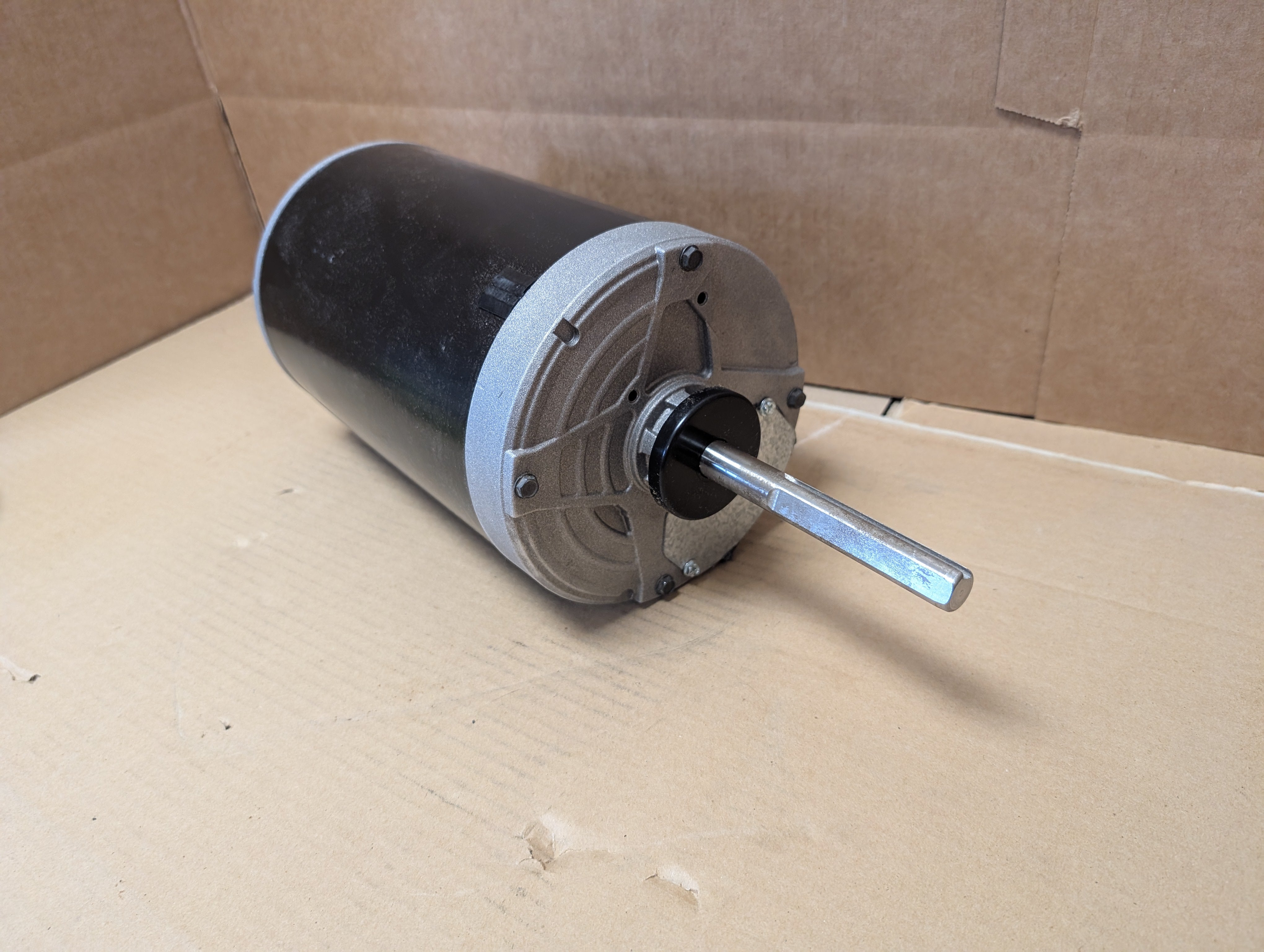 Daikin 330287901 Condenser Motor  1 HP 3PH 208-230/460 TE New