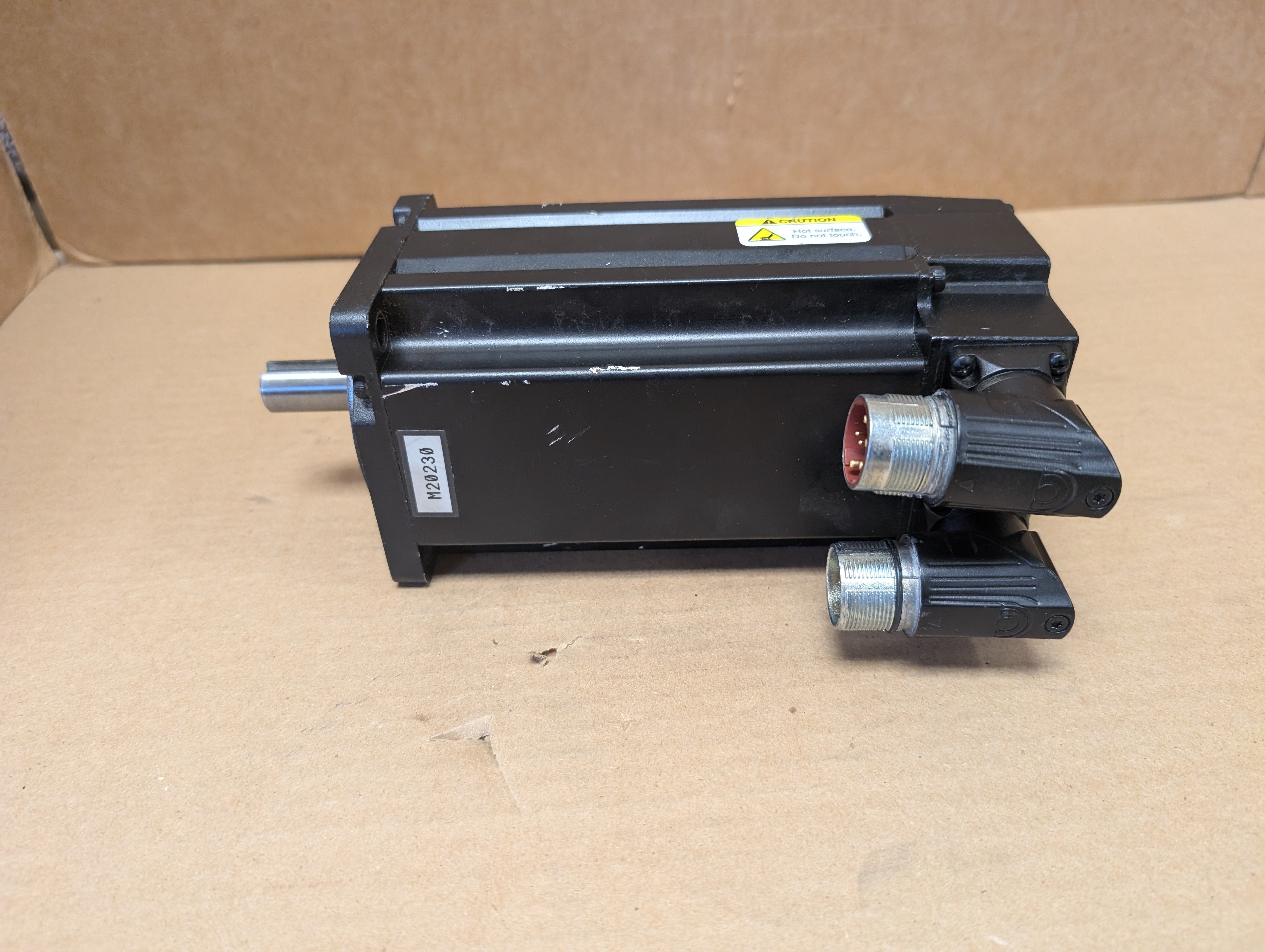 Allen Bradley MPL-A320P-HJ74AA Ser. A Servo Motor 5,000 RPM 230V 1.3 KW Used