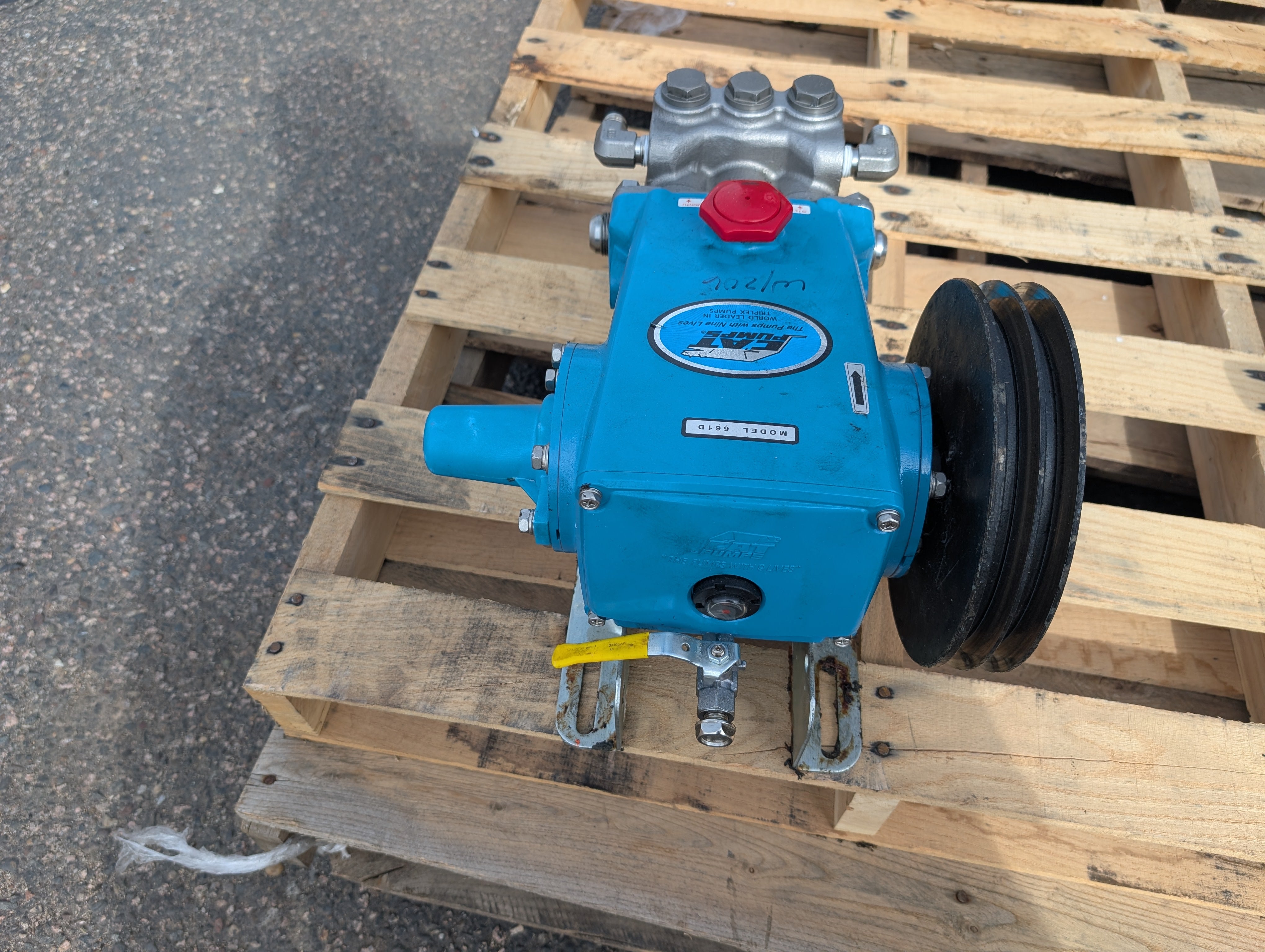 Cat Triplex 661D Pump 10 GPM 3,000 psi Restored to Proper Operating Condition