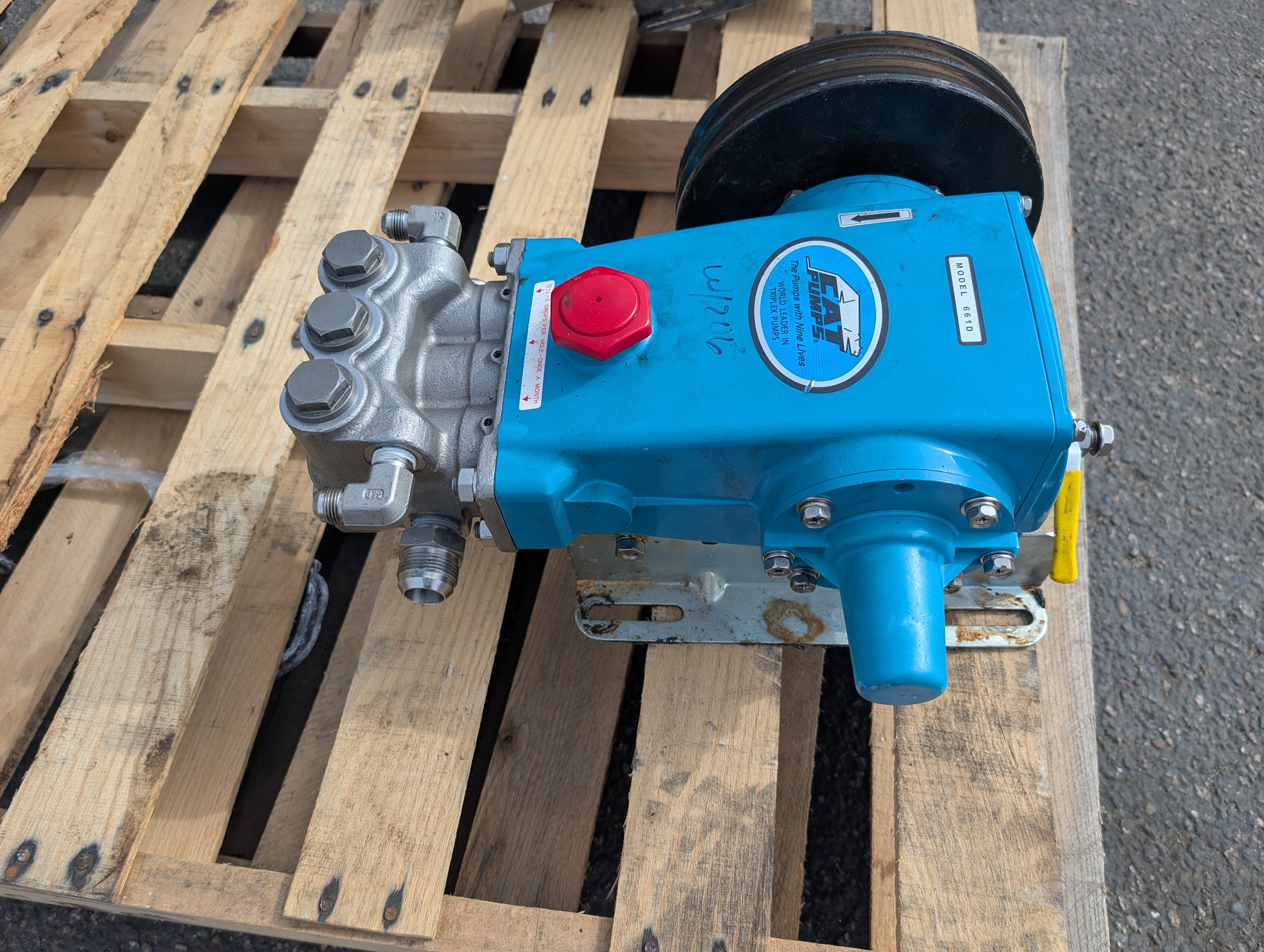 Cat Triplex 661D Pump 10 GPM 3,000 psi Restored to Proper Operating Condition