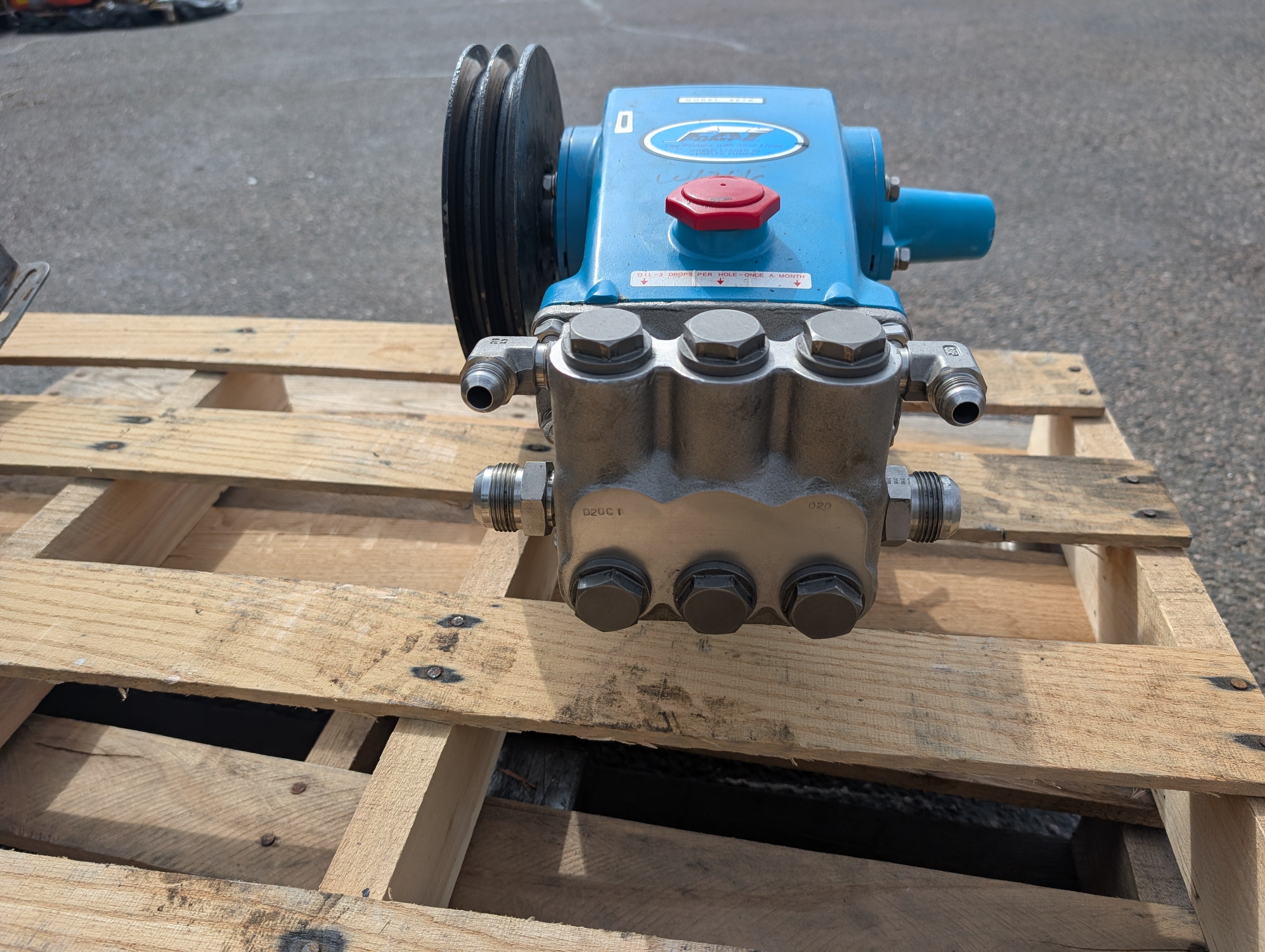 Cat Triplex 661D Pump 10 GPM 3,000 psi Restored to Proper Operating Condition