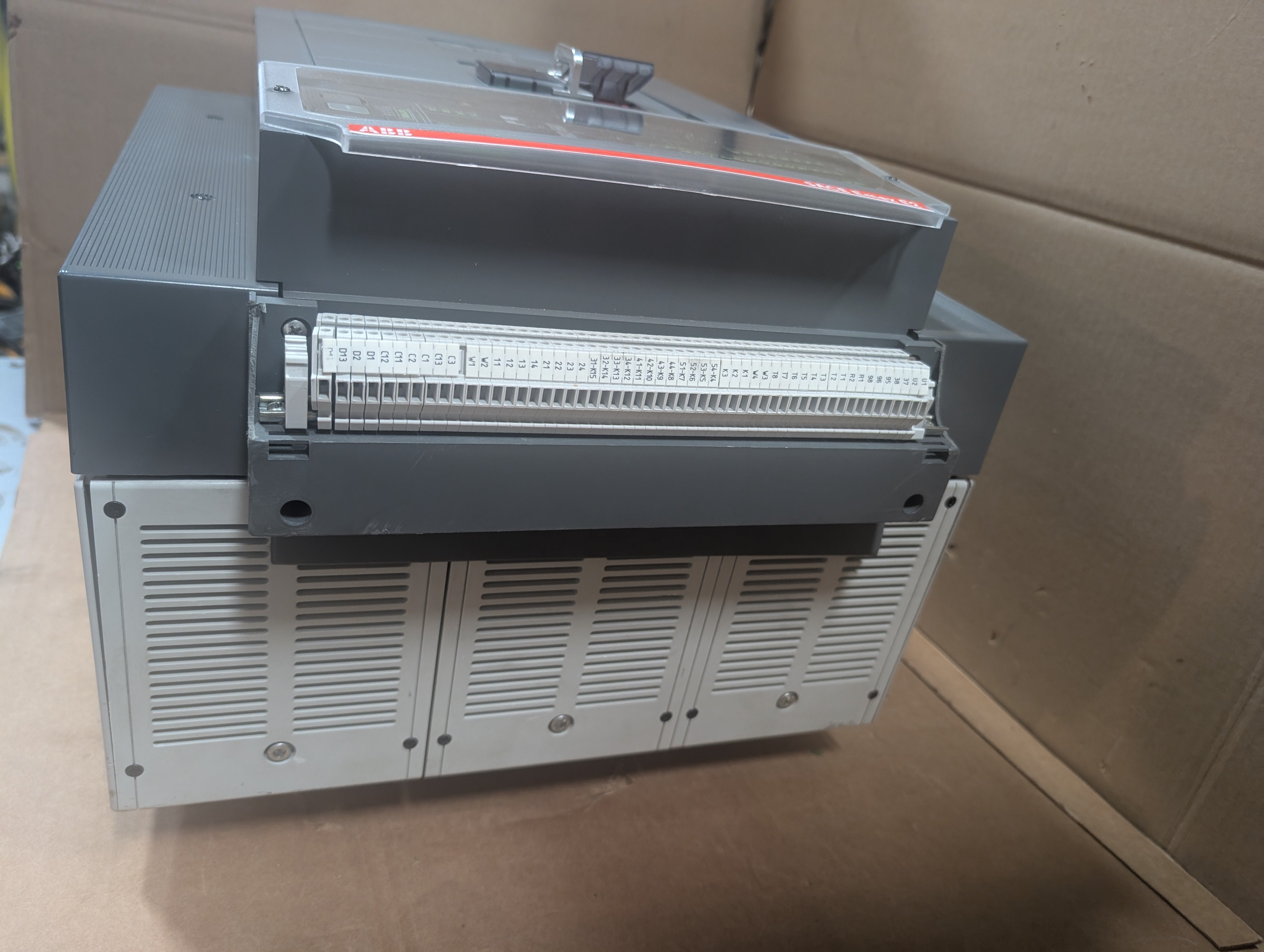 ABB Sace E3N-A 20 LSIG PR121/P 2000A 3P 1SDA057375R1 NOS  No Factory Box