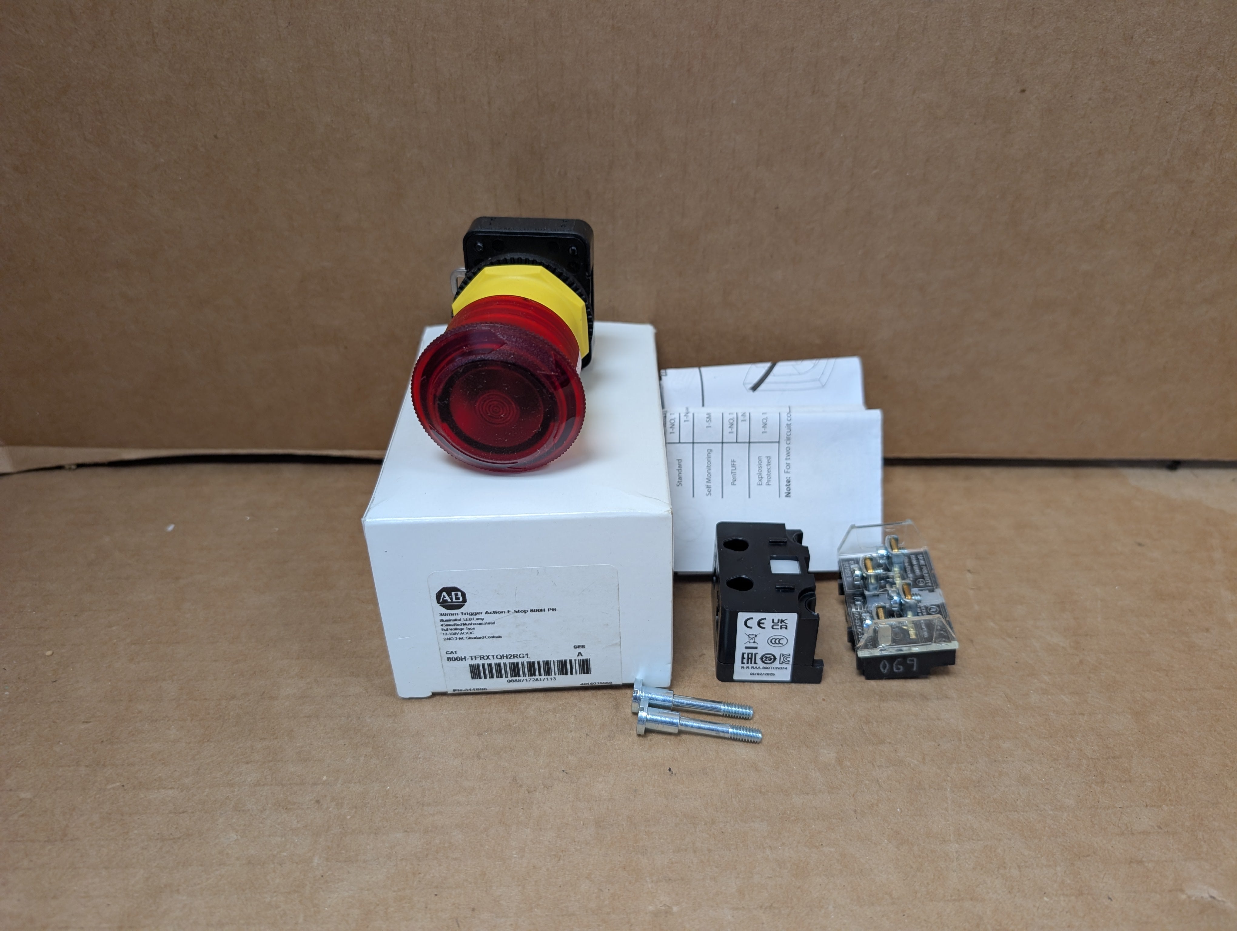 Allen Bradley 800H-TFRXTQH2RG1 30mm Trigger Action E Stop RED LED 12-130V New