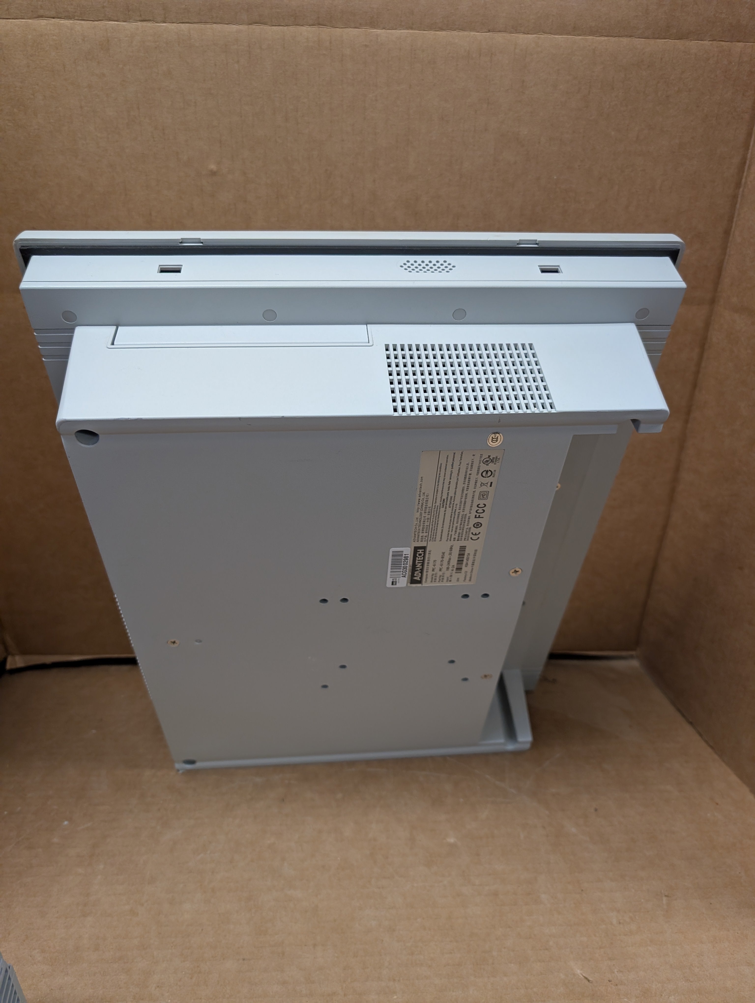 Advantech i5 PPC-6170-RI5AE 17" Touch Computer PPC-6170 (No Hard Drive) New