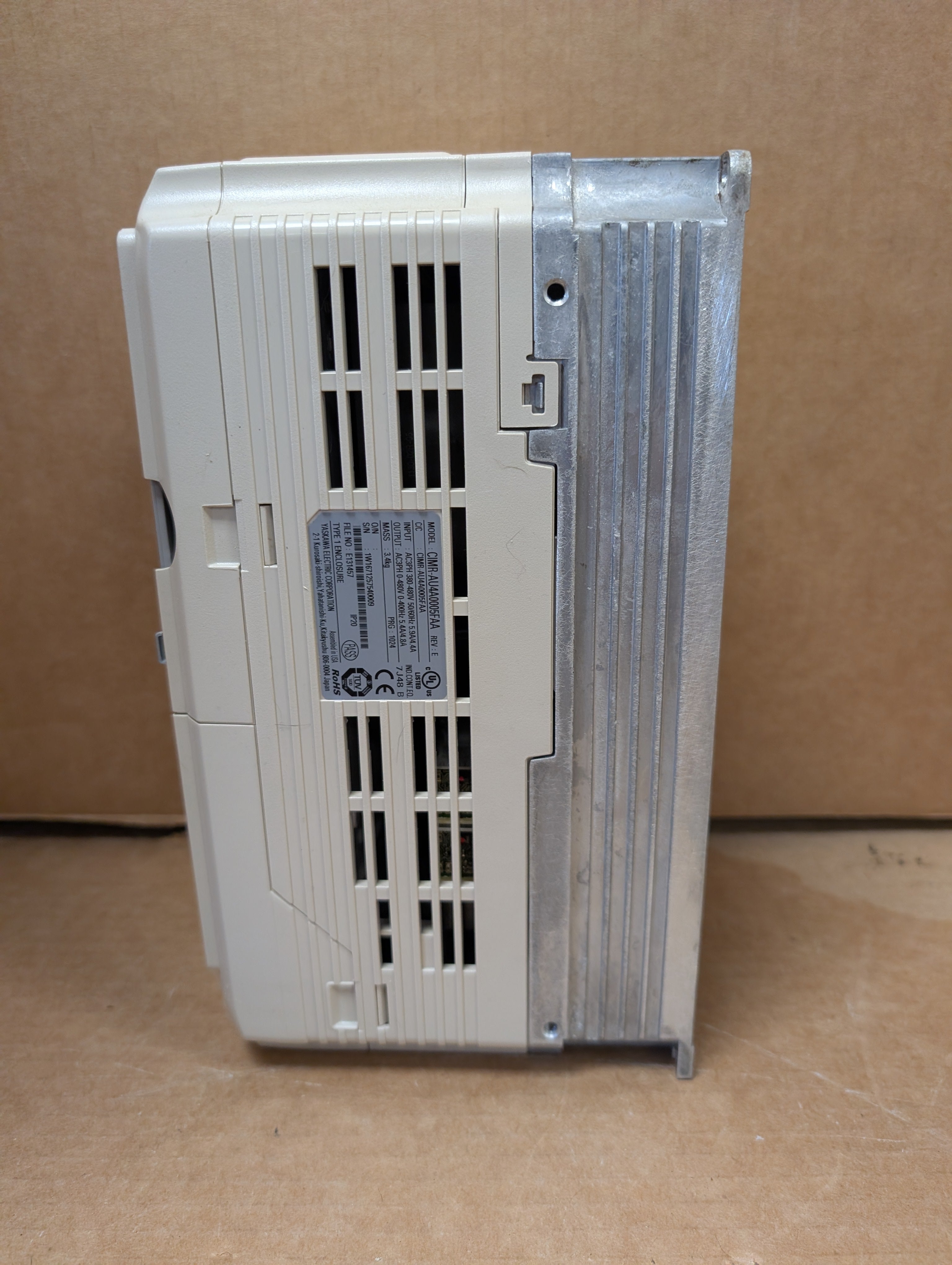 YASKAWA A1000 CIMR-AU4A0005FAA Rev. E 480V 3PH 3 HP SI-EN3 Ethernet Keypad Used