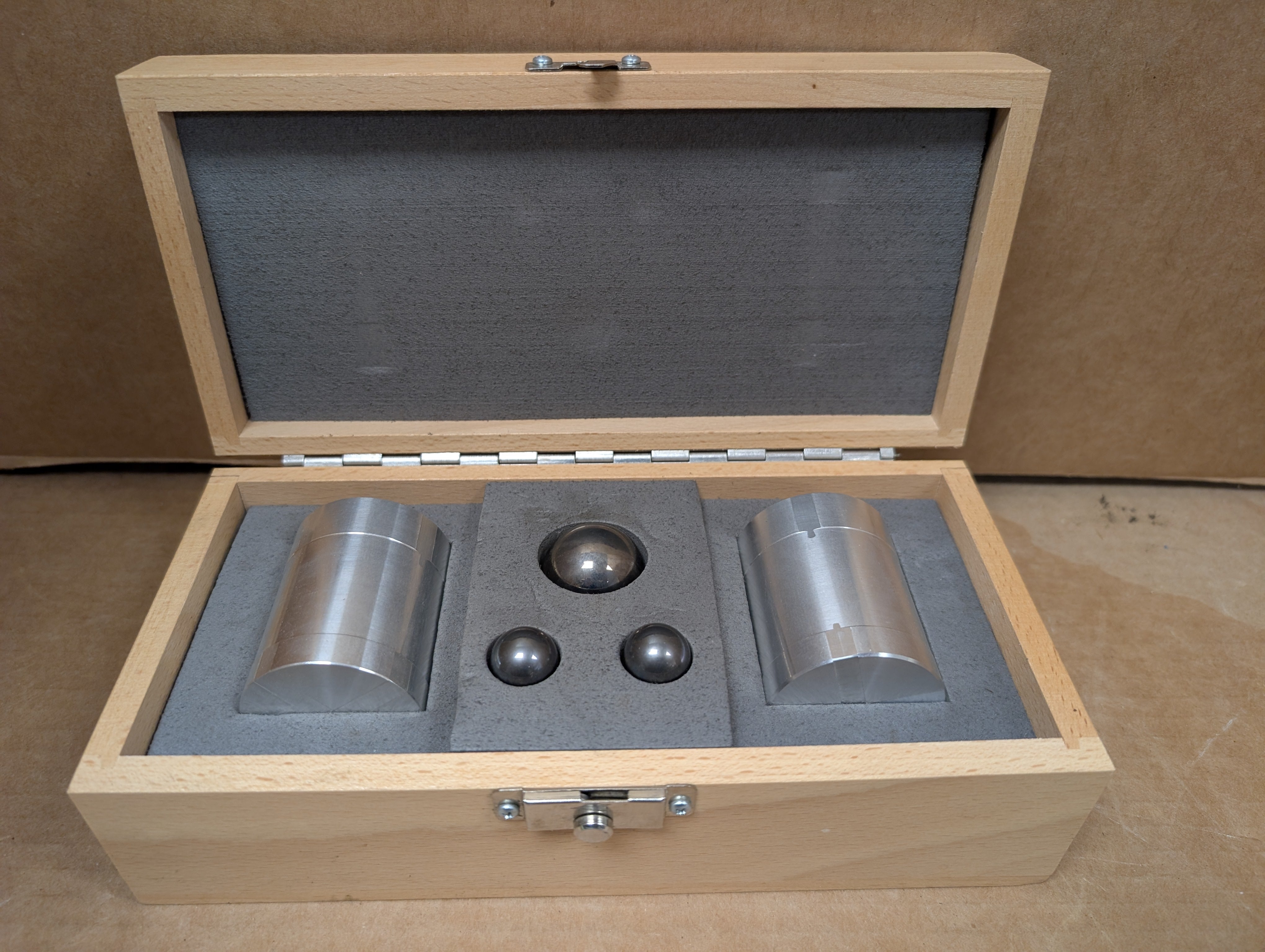 Micromeritics AccuPyc 1330 100CC Multivolume Kit Used