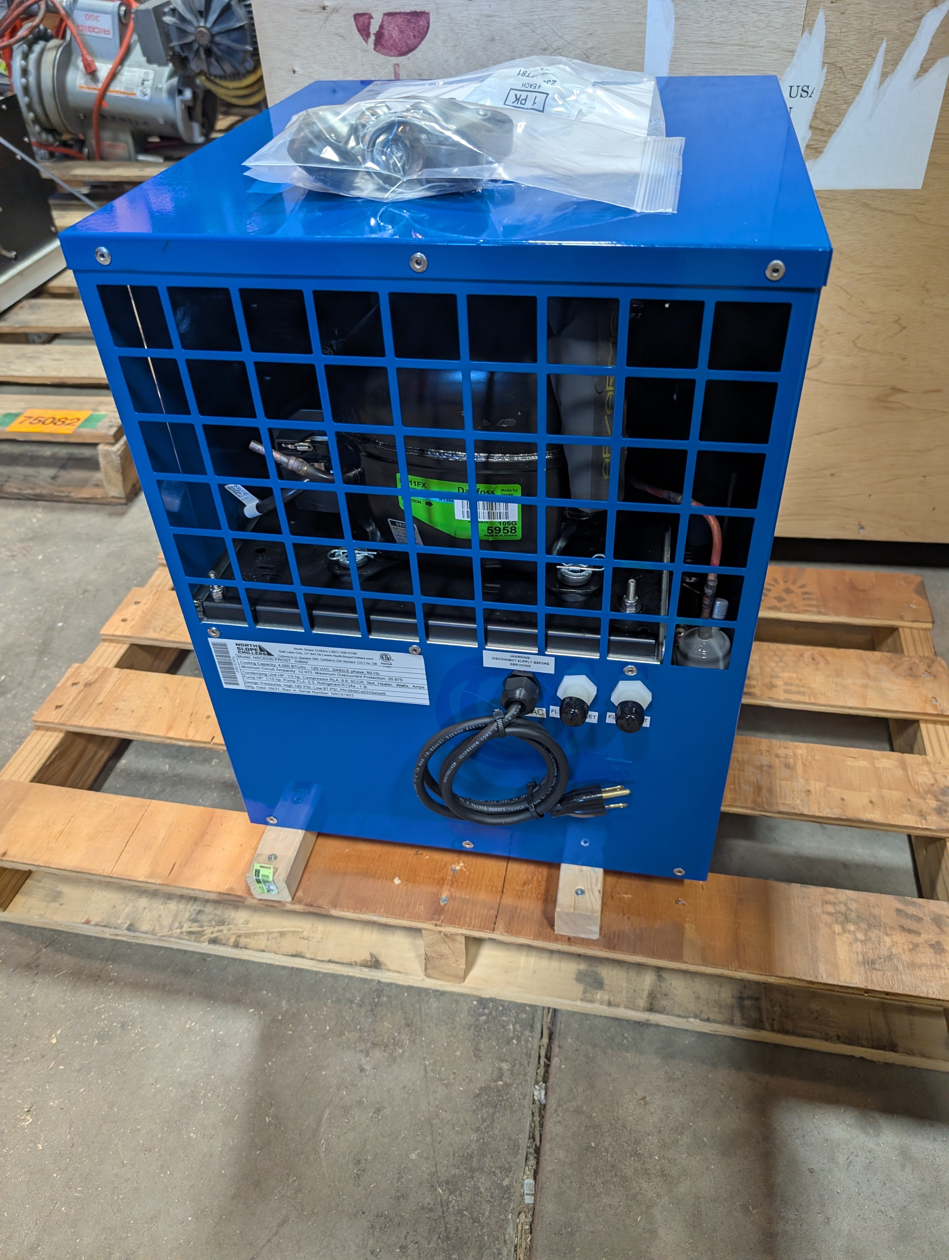 New Unused North Slope Chillers NSC0330-FROST 4K BTU 120 VAC 1/3 Ton