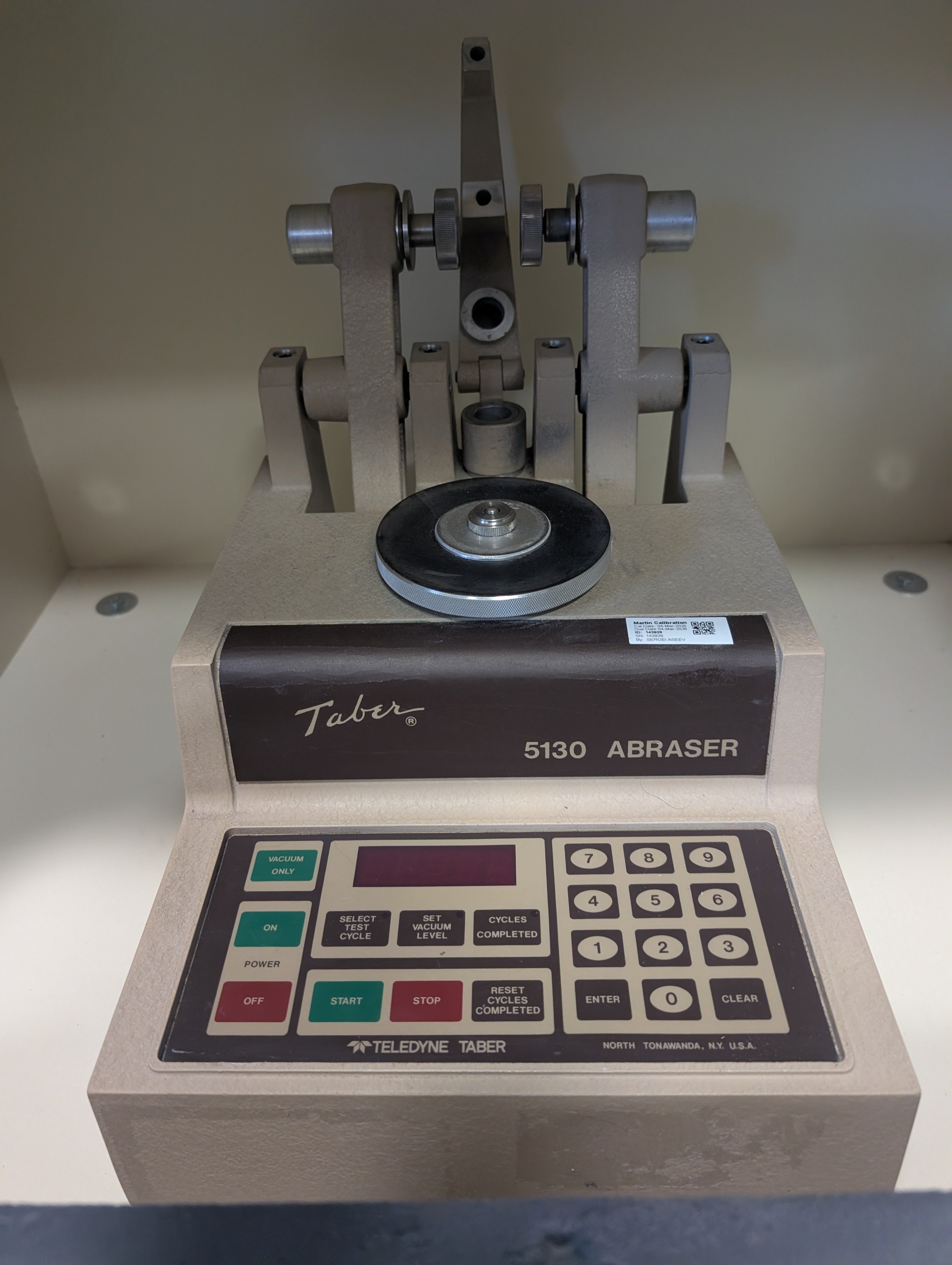 Taber Industries 5130 Abraser Abrasion Tester & Enclosure & Vacuum Calibrated