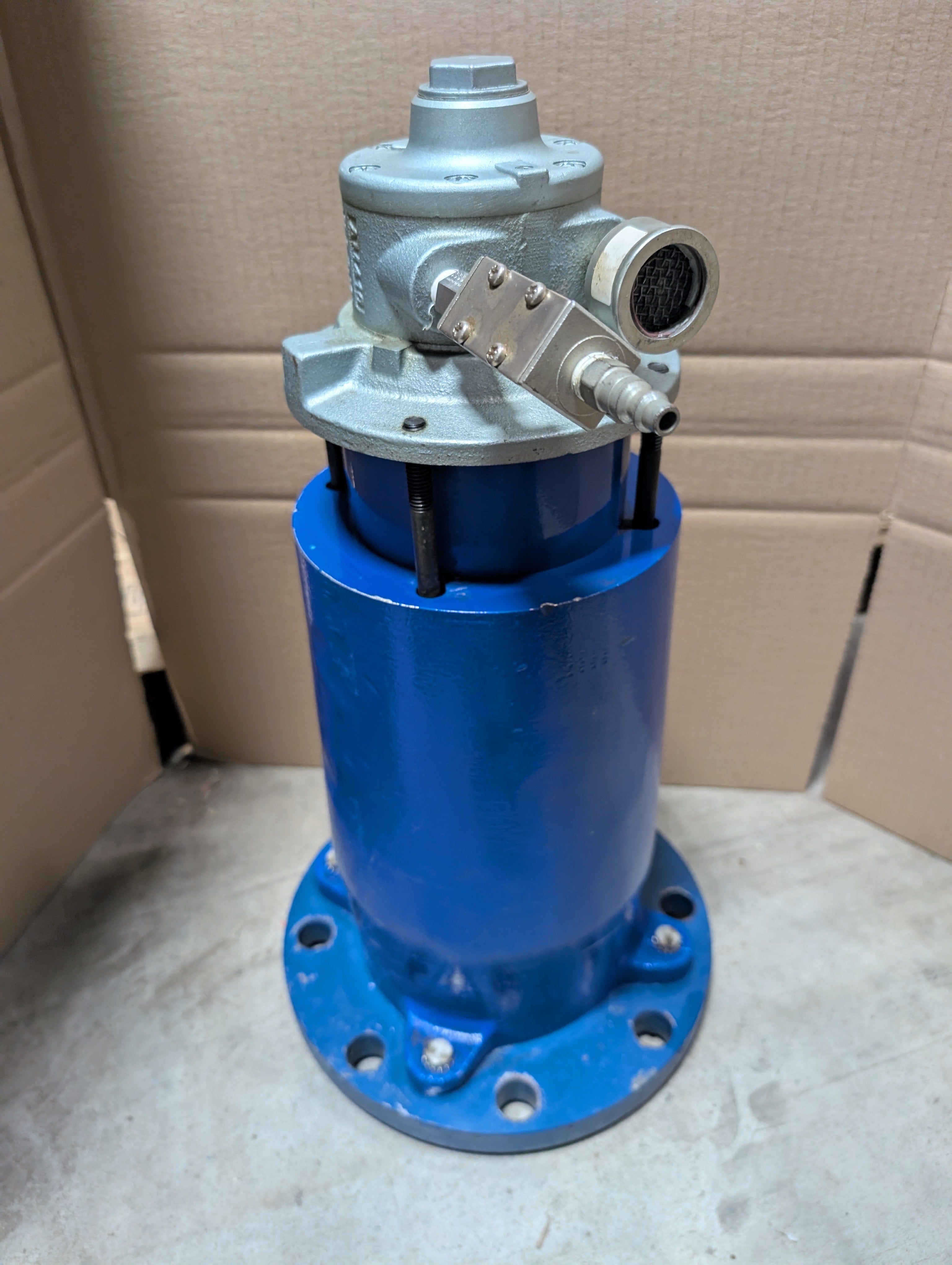 Cleveland Eastern FRA-1C Fixed Entry Pneumatic AM410 Mixer Used (NO IMPELLER)