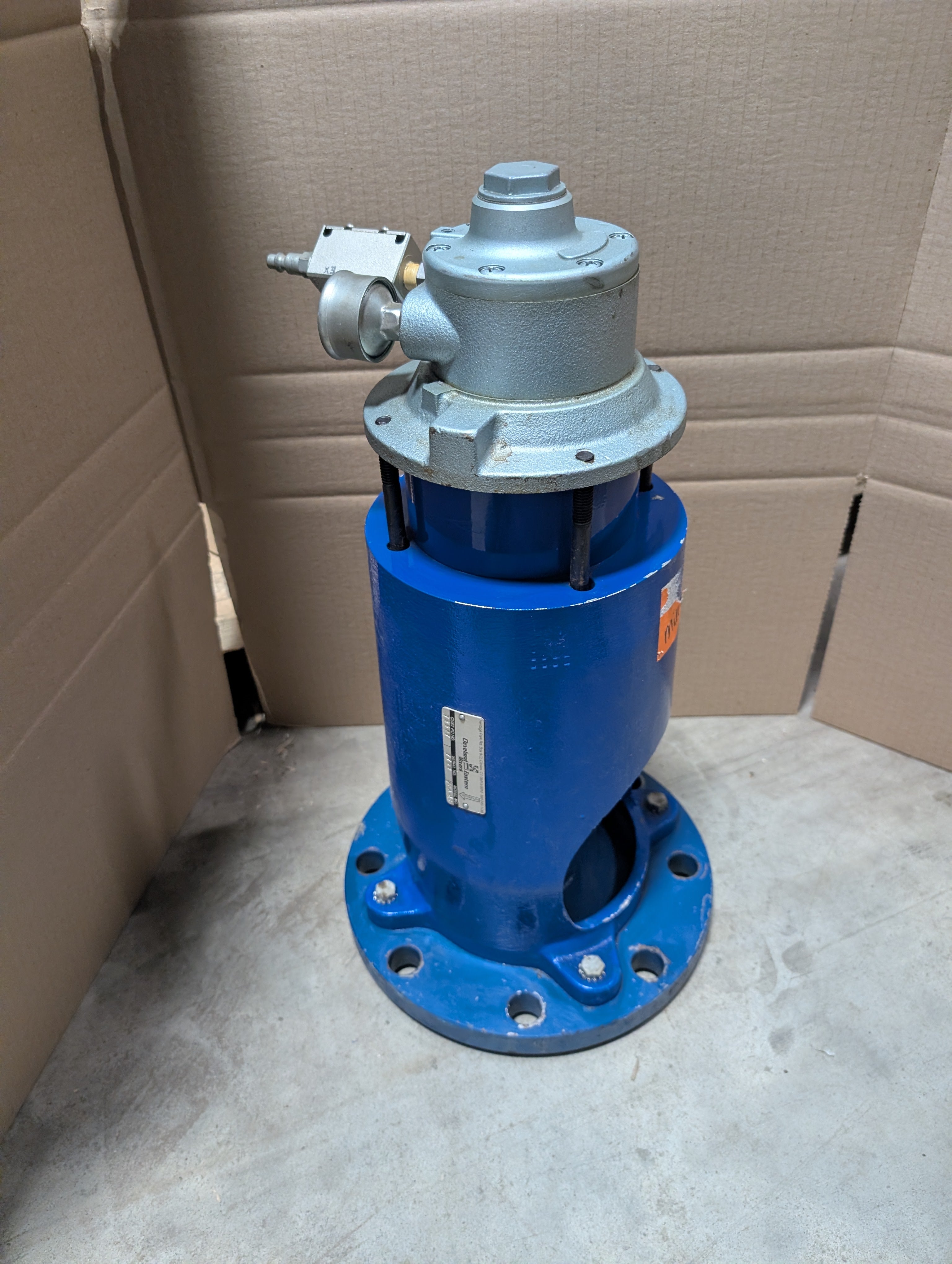 Cleveland Eastern FRA-1C Fixed Entry Pneumatic AM410 Mixer Used (NO IMPELLER)