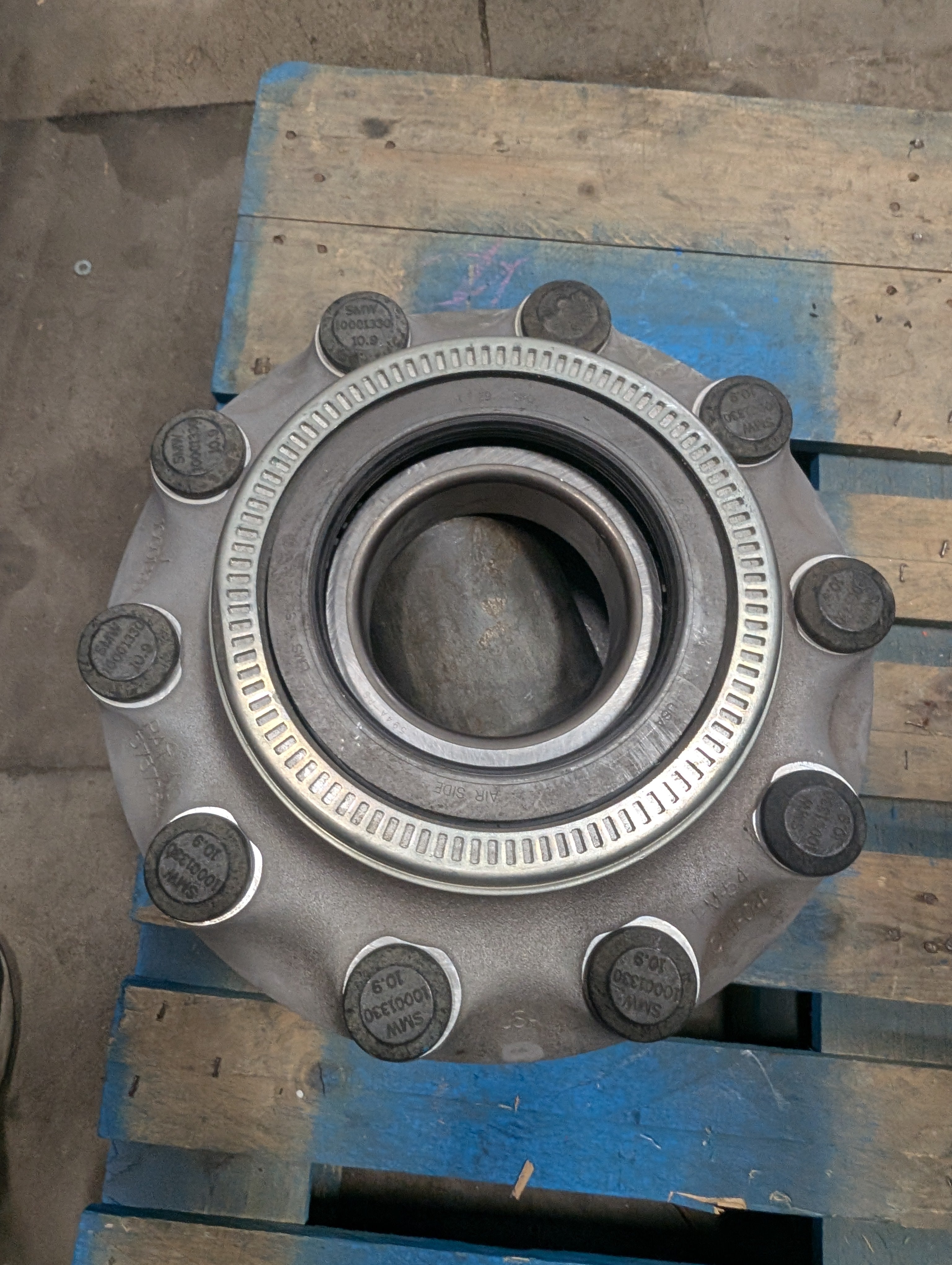 Conmet 10001280 Axle Hub NEW