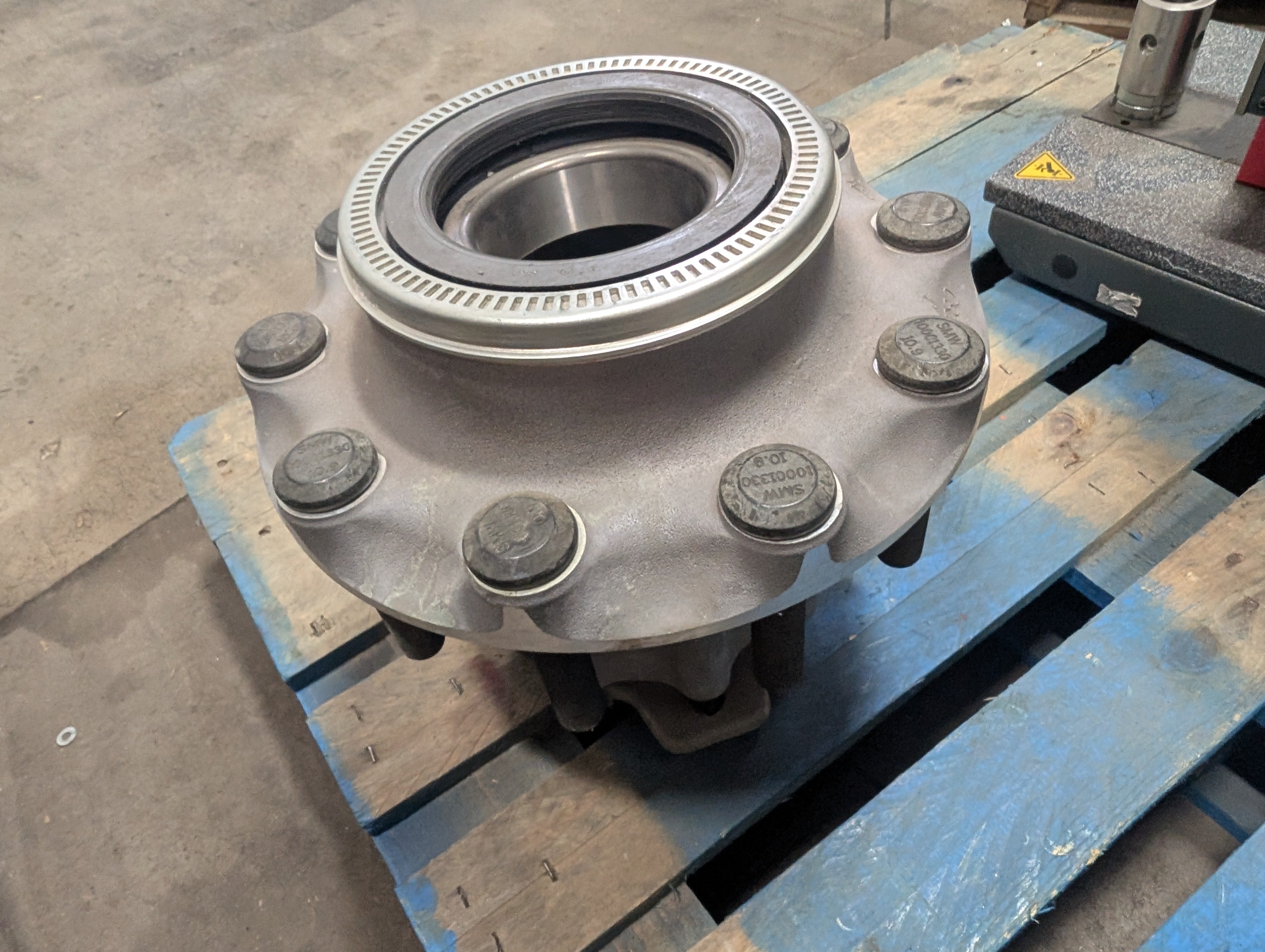 Conmet 10001280 Axle Hub NEW