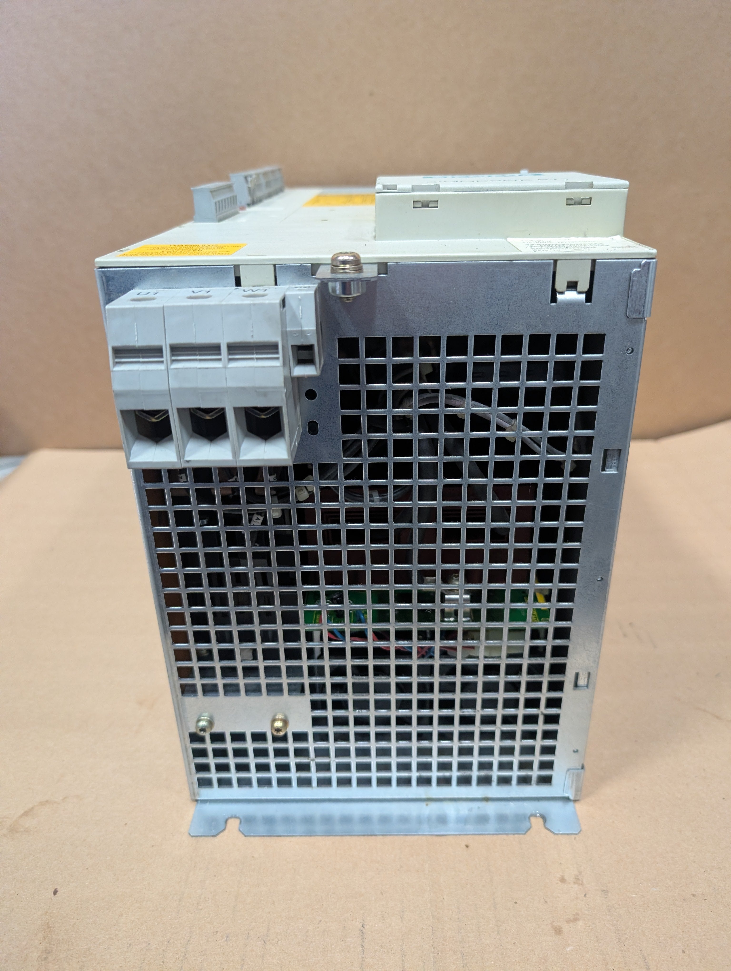 SIEMENS Simodrive 611 E/R-Modul Int. 36/47KW 6SN1145-1BA02-0CA0 Ver. E Used