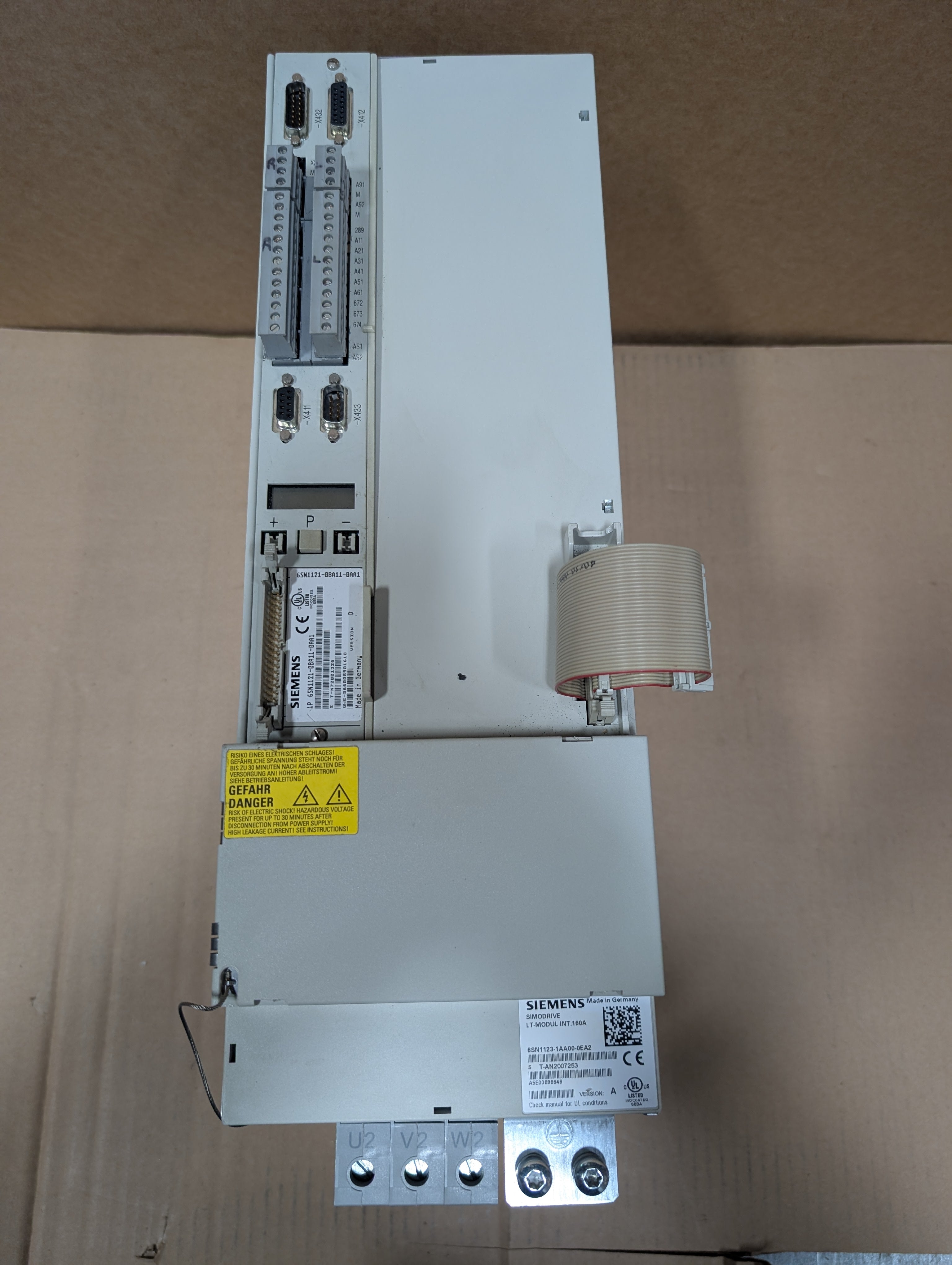 SIEMENS Simodrive 6SN1123-1AA00-0EA2 Ver. A, 6SN1121-0BA11-0AA1 Ver. D LT Module Used