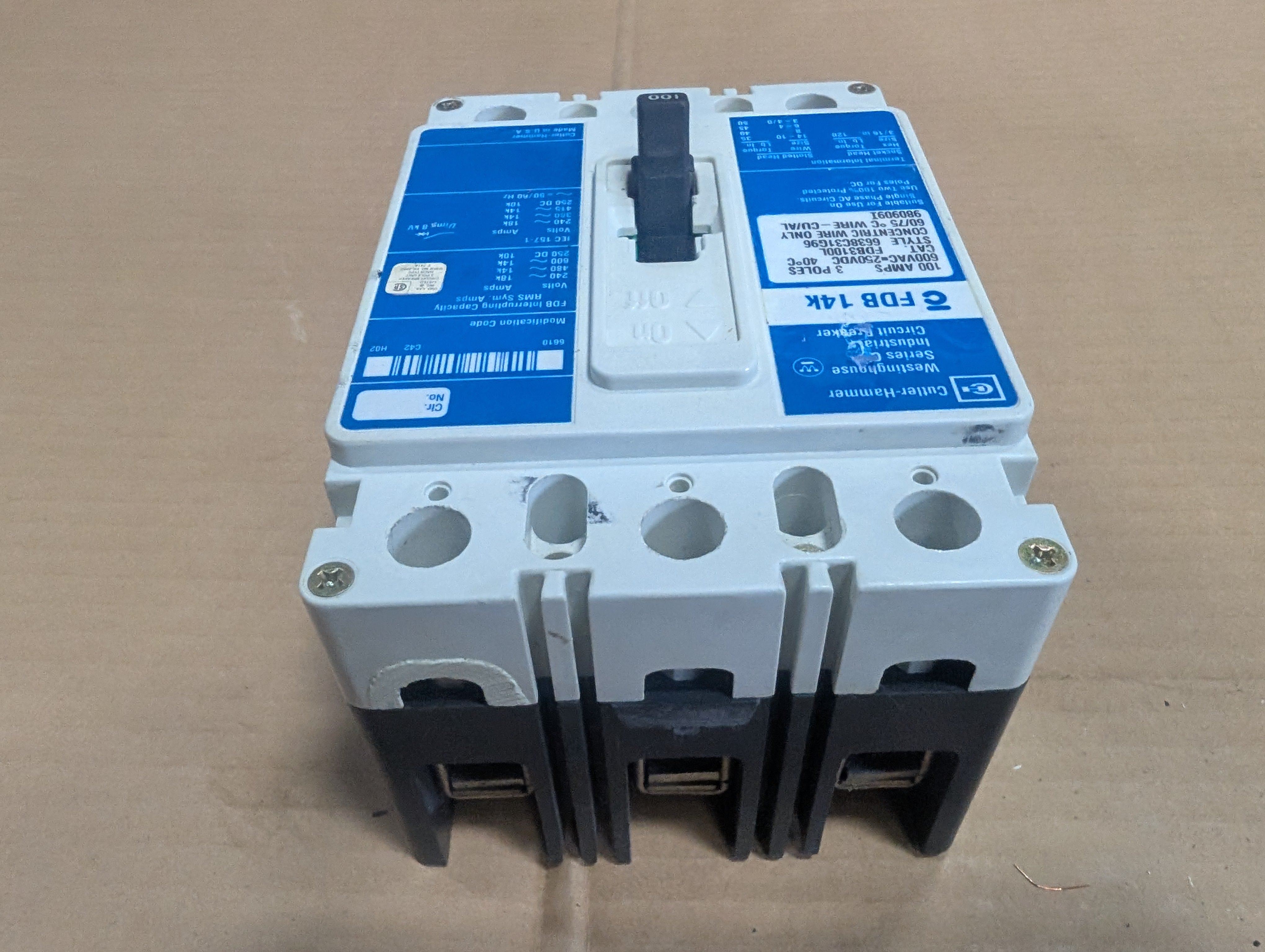 Eaton FDB3100L 600V 100A Circuit Breaker 6638C31G96 3 Pole 250 VDC Used